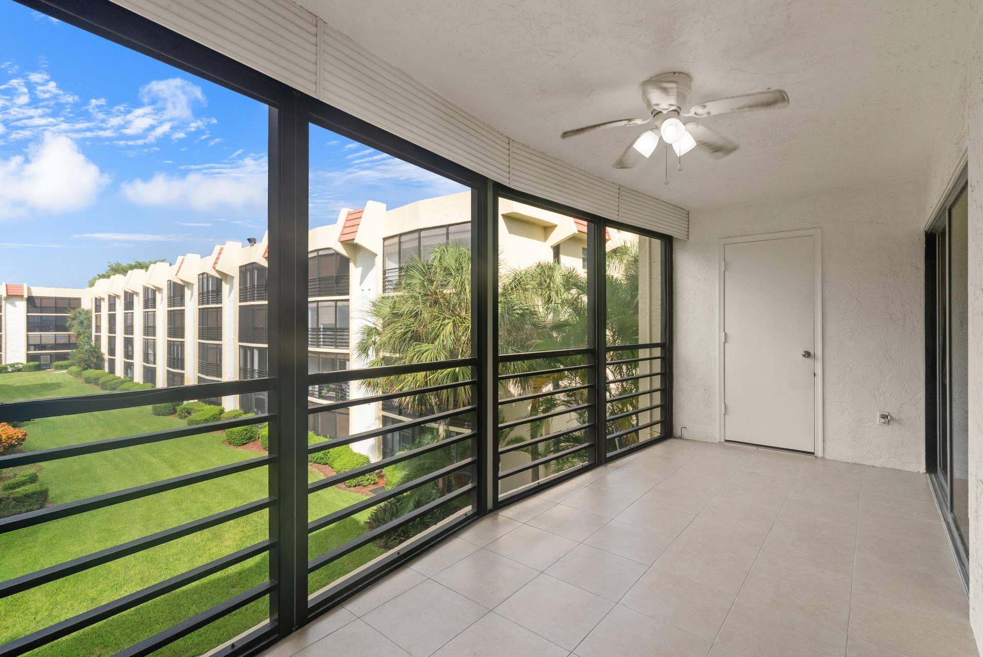23385 Barwood Lane S, #308, Boca Raton, FL 33428 Brean New Tile Flooring
