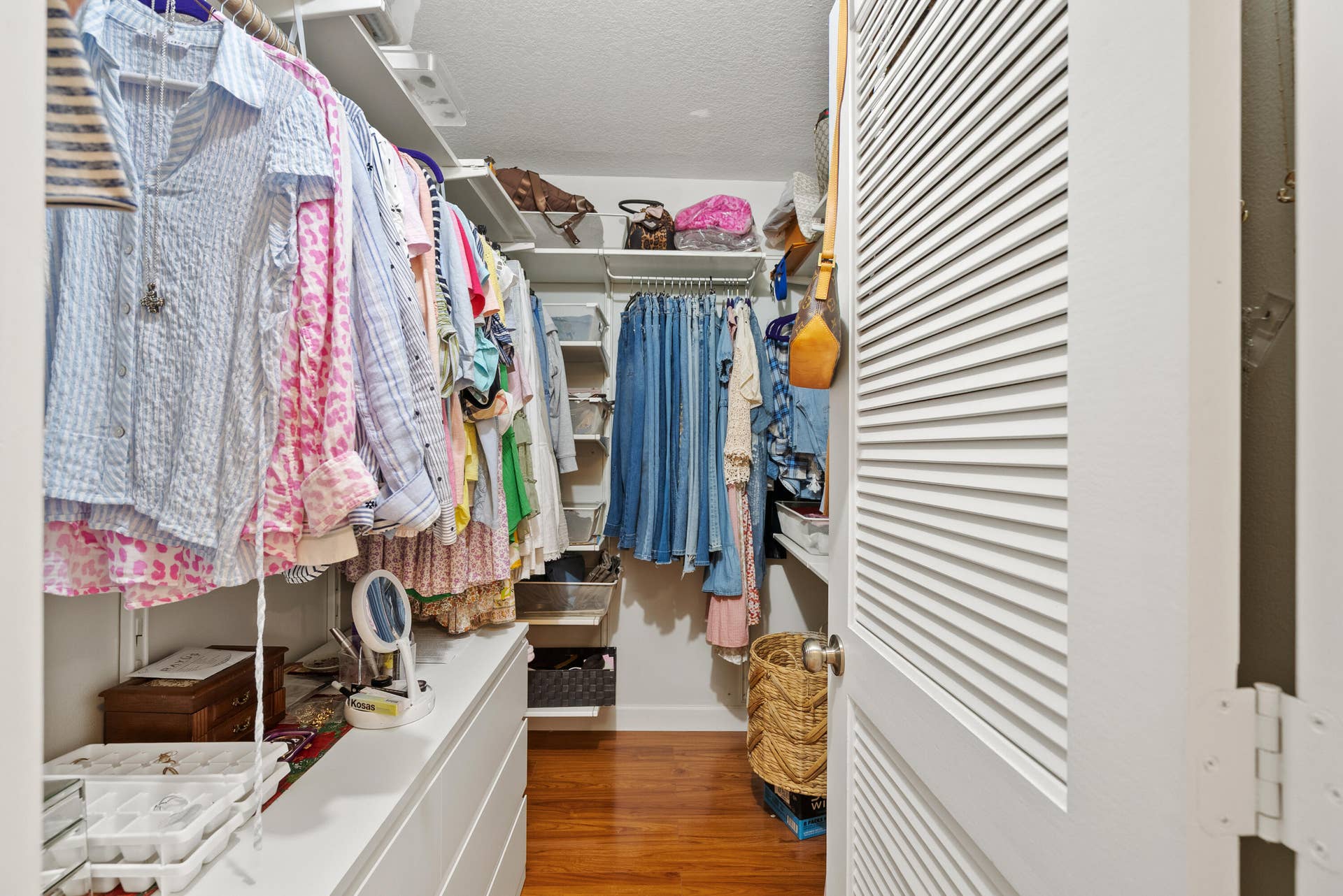 23385 Barwood Lane S, #308, Boca Raton, FL 33428 Custom-made Walk-in Closet