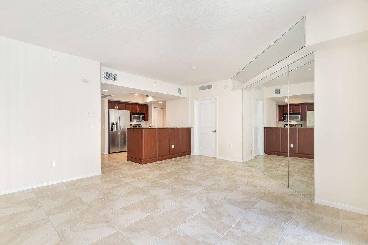 403 S Sapodilla Avenue, #203, West Palm Beach, West Palm Beach, FL 33401 IMG_5180