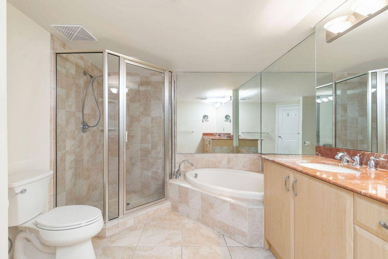 403 S Sapodilla Avenue, #203, West Palm Beach, West Palm Beach, FL 33401 IMG_5157