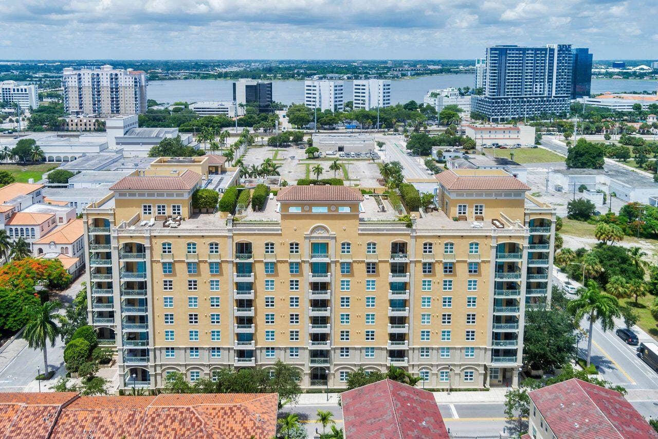 403 S Sapodilla Avenue, #203, West Palm Beach, West Palm Beach, FL 33401 IMG_5176