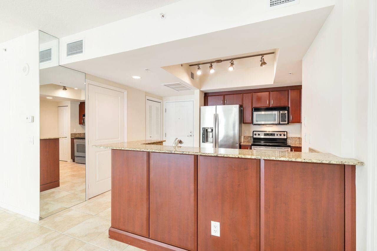 403 S Sapodilla Avenue, #203, West Palm Beach, West Palm Beach, FL 33401 IMG_5182