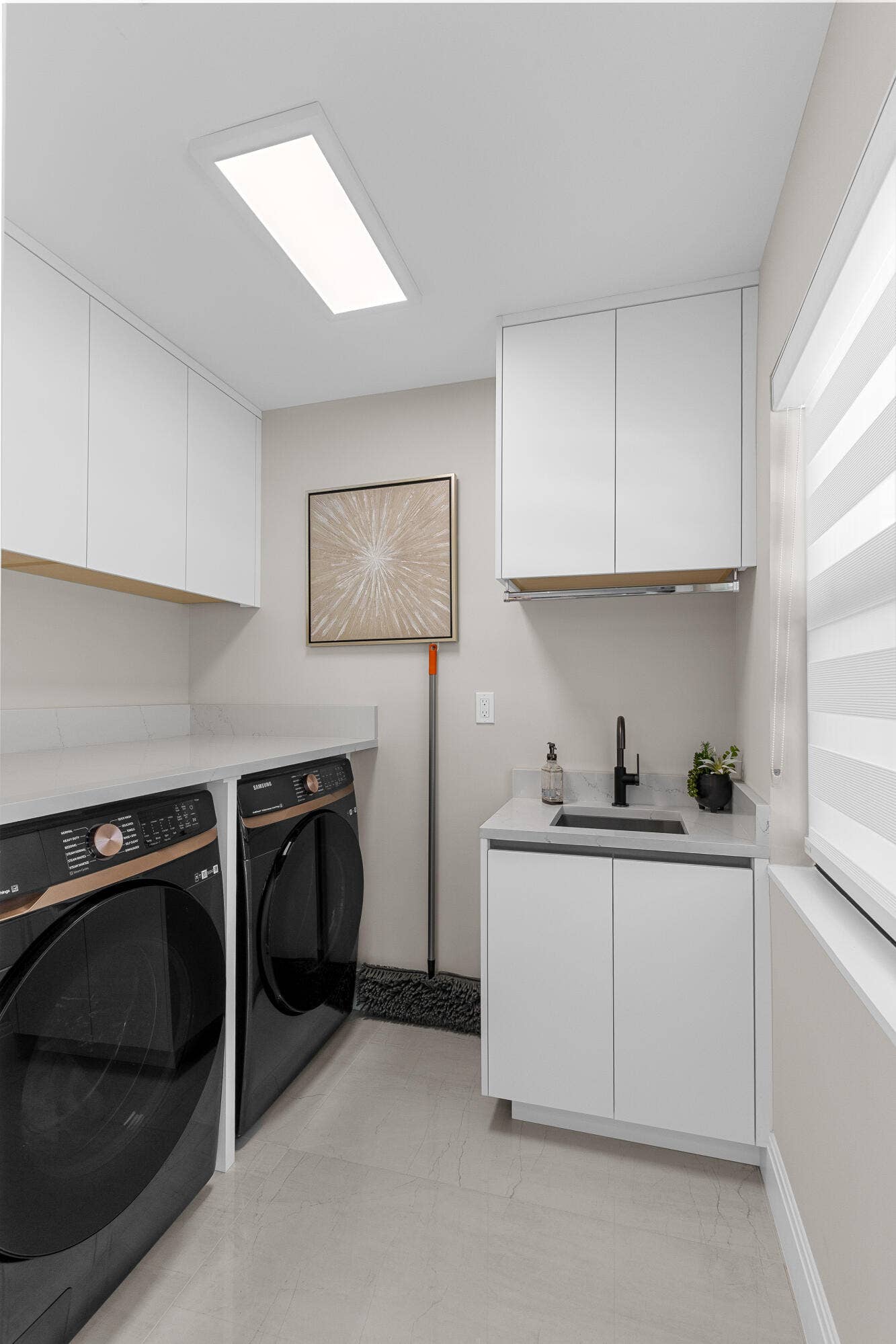 612 PINE LAKE Drive, Delray Beach, FL 33445 Laundry Room