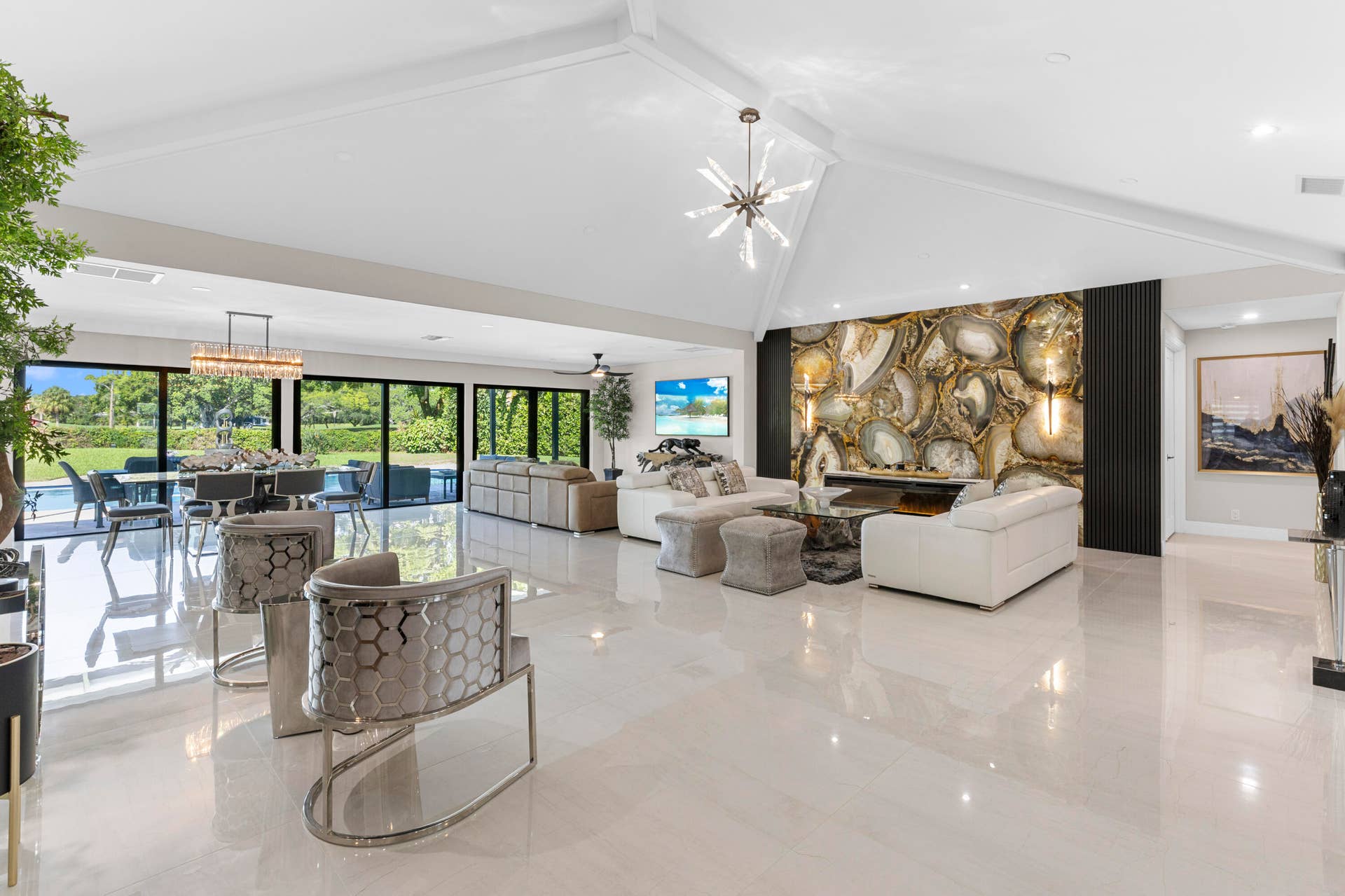 612 PINE LAKE Drive, Delray Beach, FL 33445 Great Room