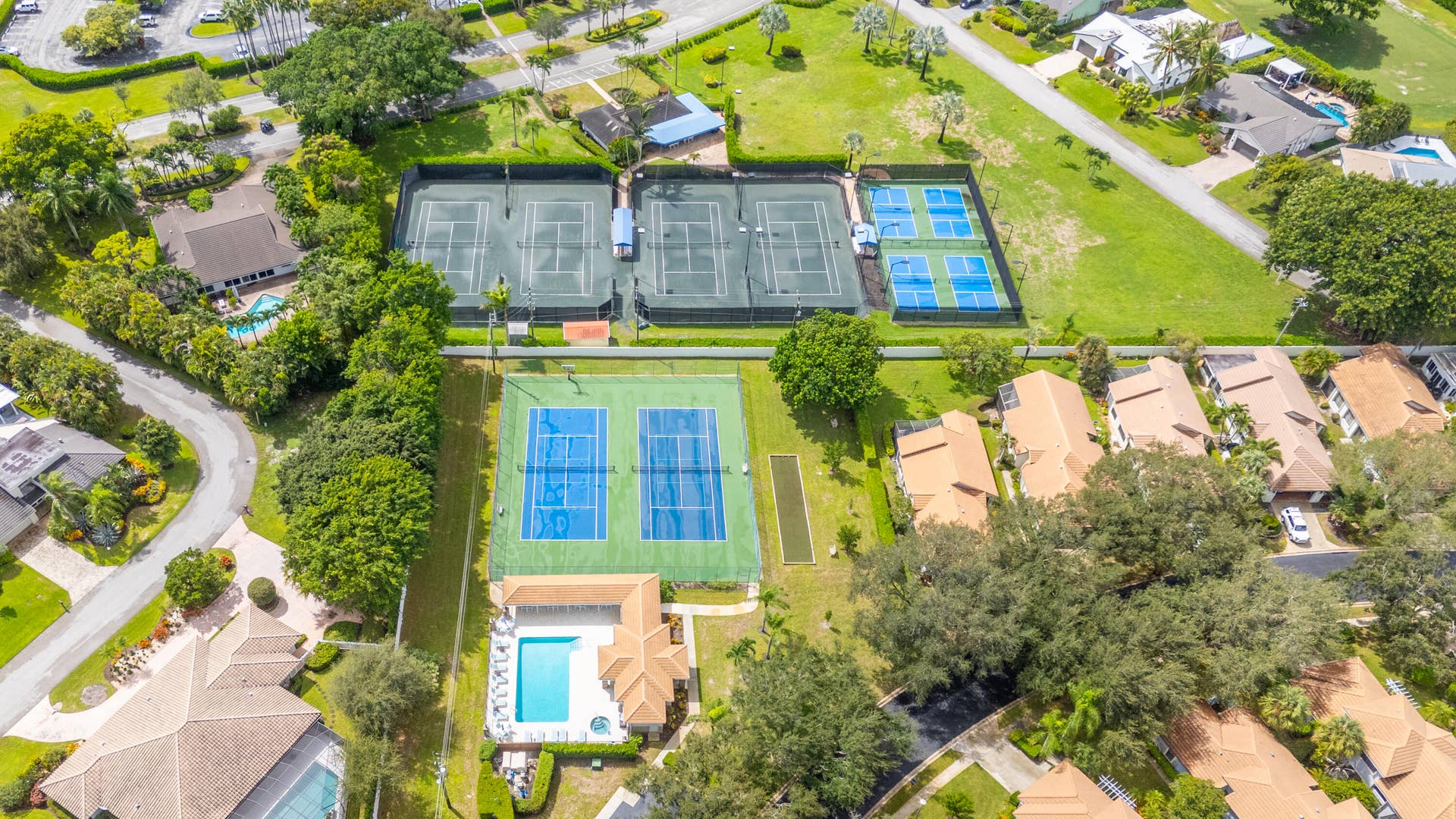 612 PINE LAKE Drive, Delray Beach, FL 33445 Tennis & Pickleball Courts