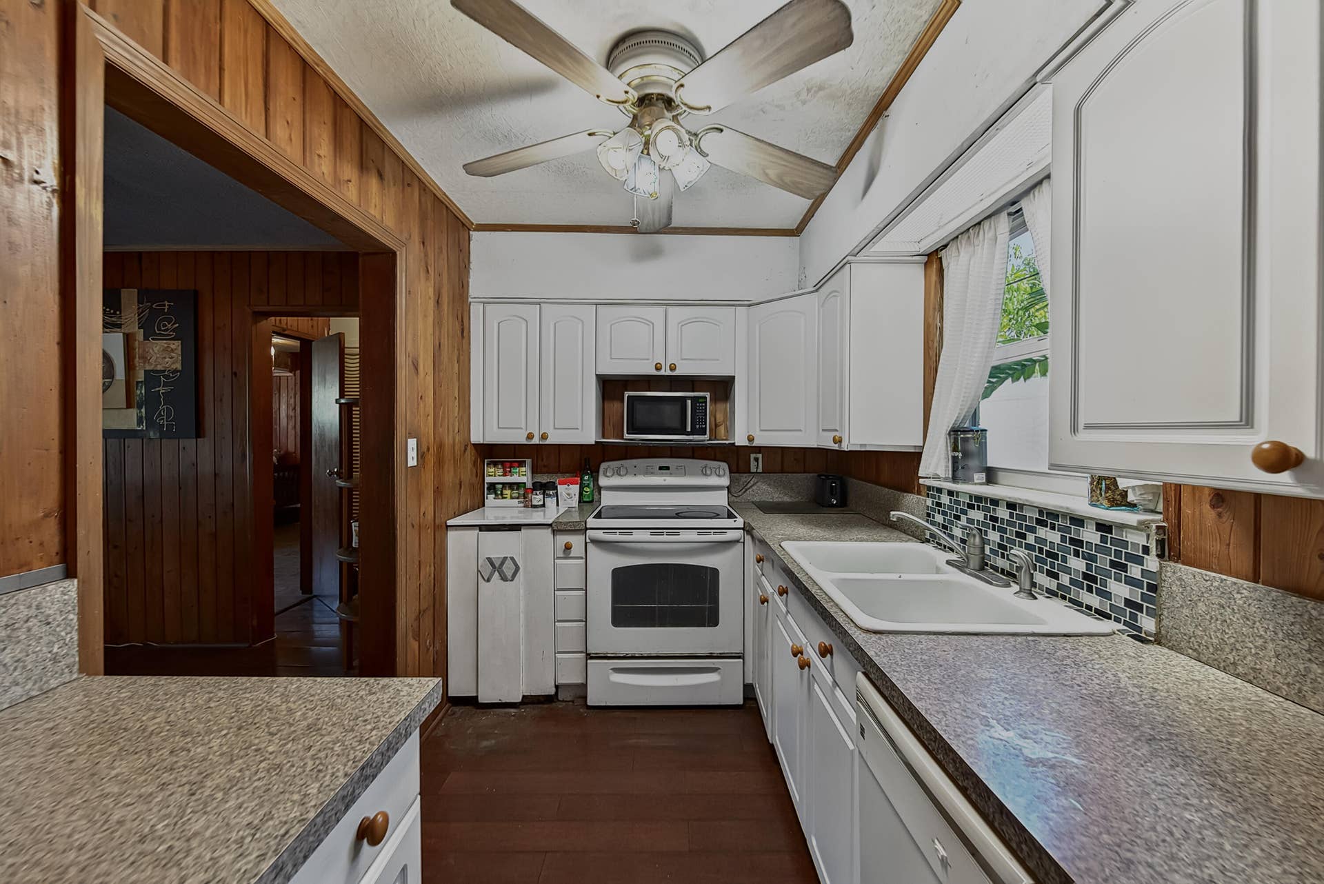 116 NE 22nd Street, Wilton Manors, FL 33305 Kitchen