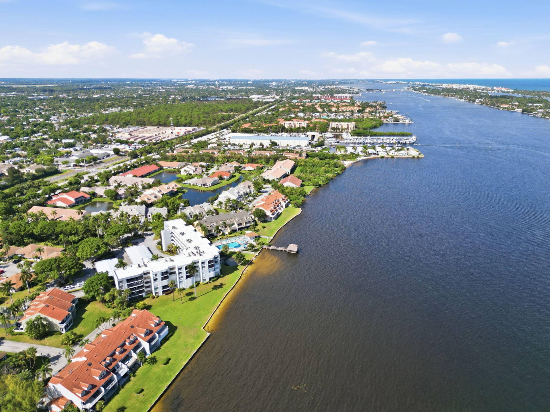 8200 Lakeshore Drive, #2020, Hypoluxo, FL 33462 droneofhypoluxo