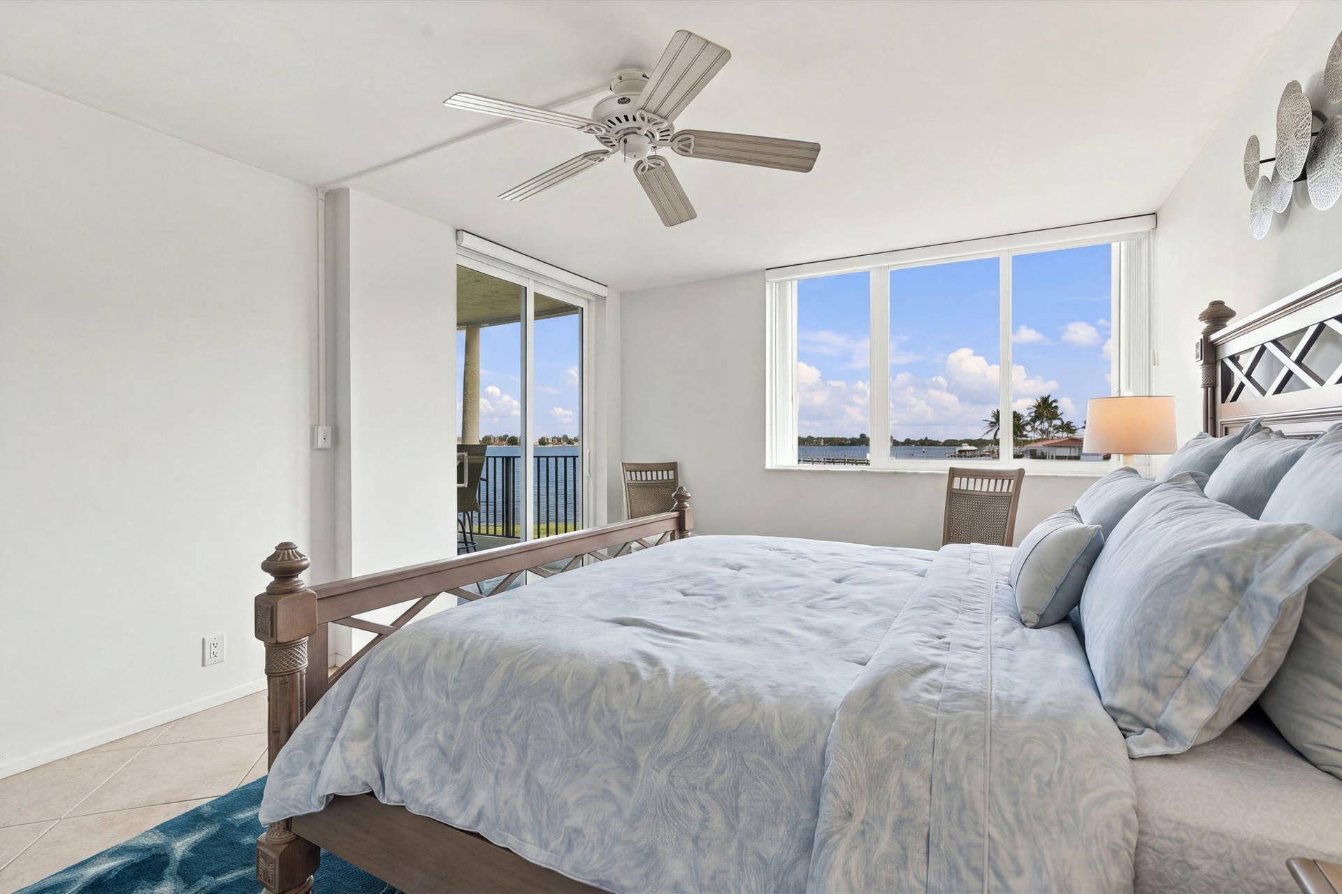 8200 Lakeshore Drive, #2020, Hypoluxo, FL 33462 primarybedroomwithwaterviewsusethisone