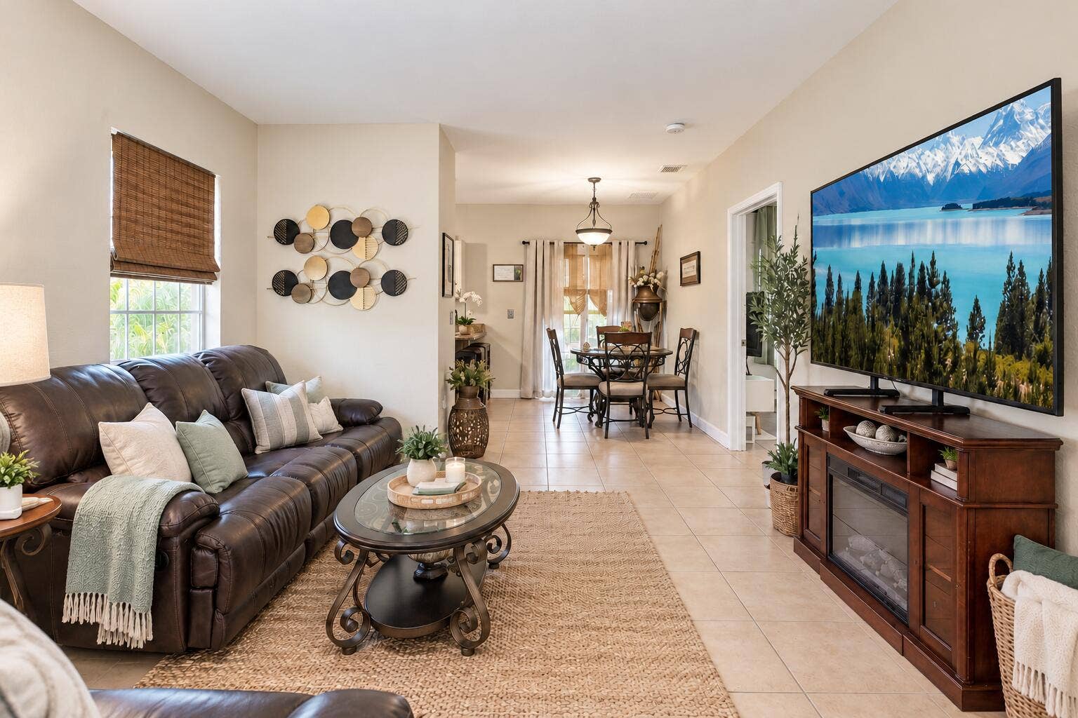 2711 NE 4 Street, #101, Homestead, FL 33033 Living Room