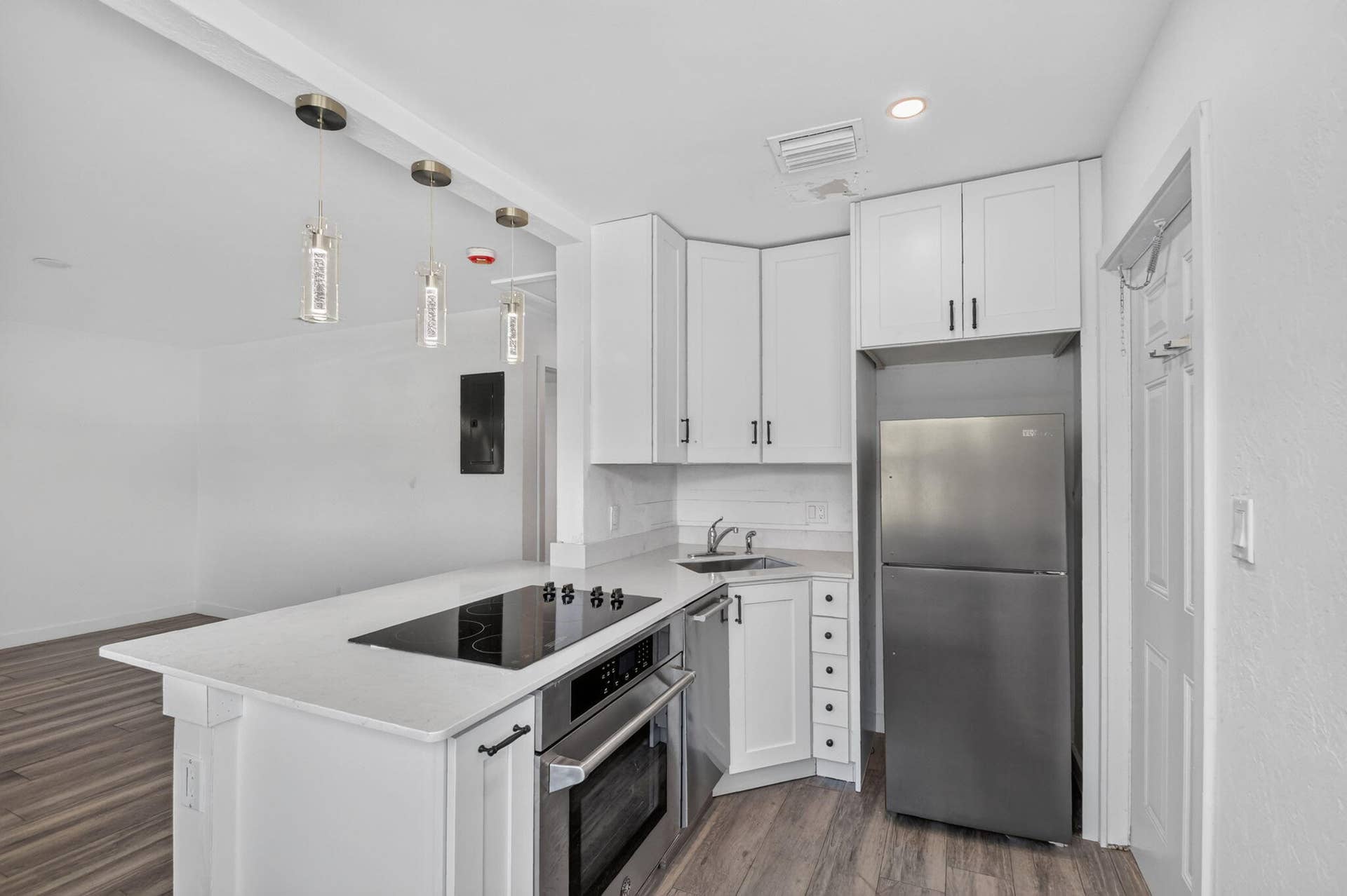 426 50th Street, #1, West Palm Beach, FL 33407 7-web-or-mls-DSC_5072