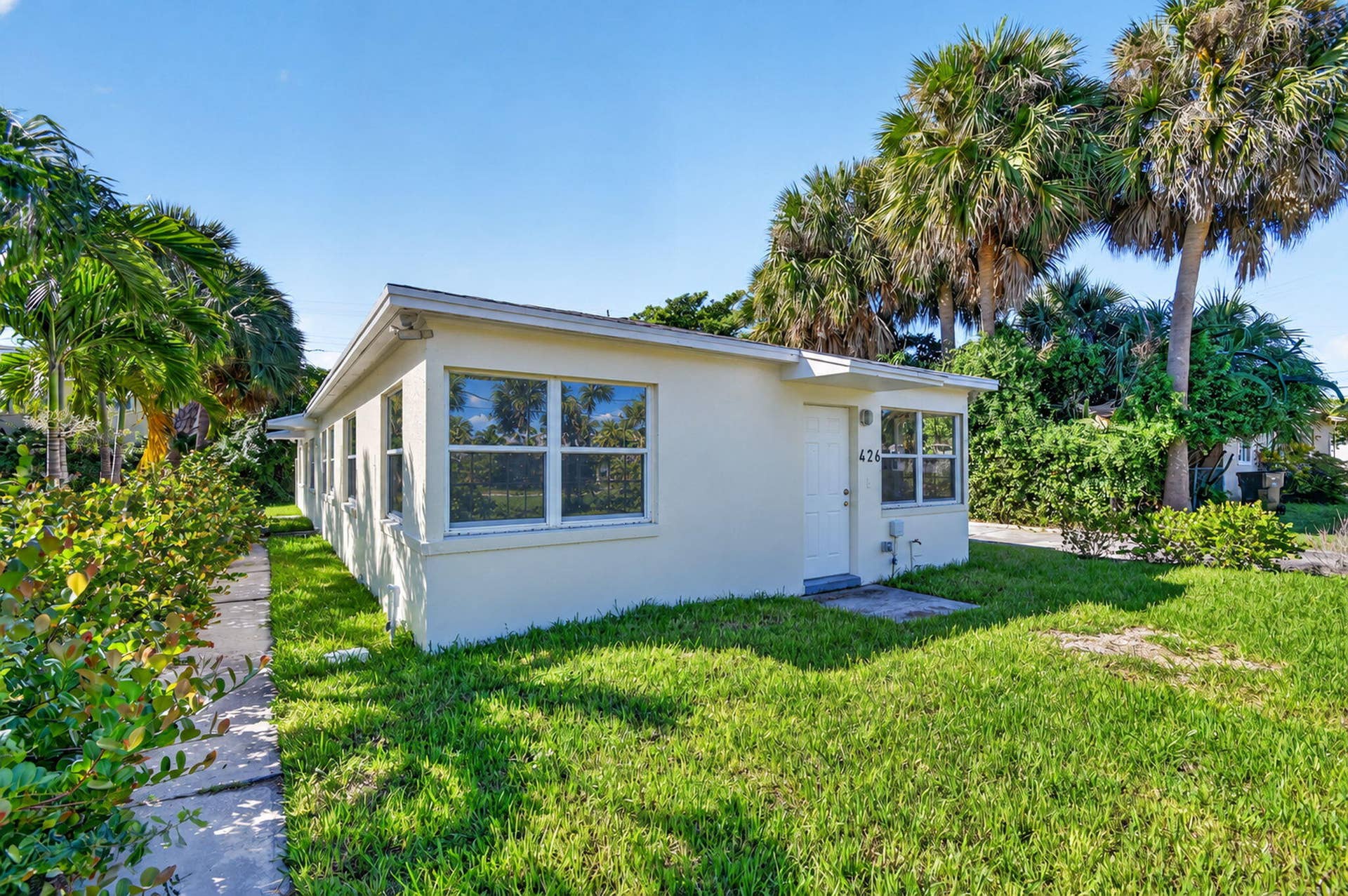 426 50th Street, #1, West Palm Beach, FL 33407 3-web-or-mls-DSC_5221(1)