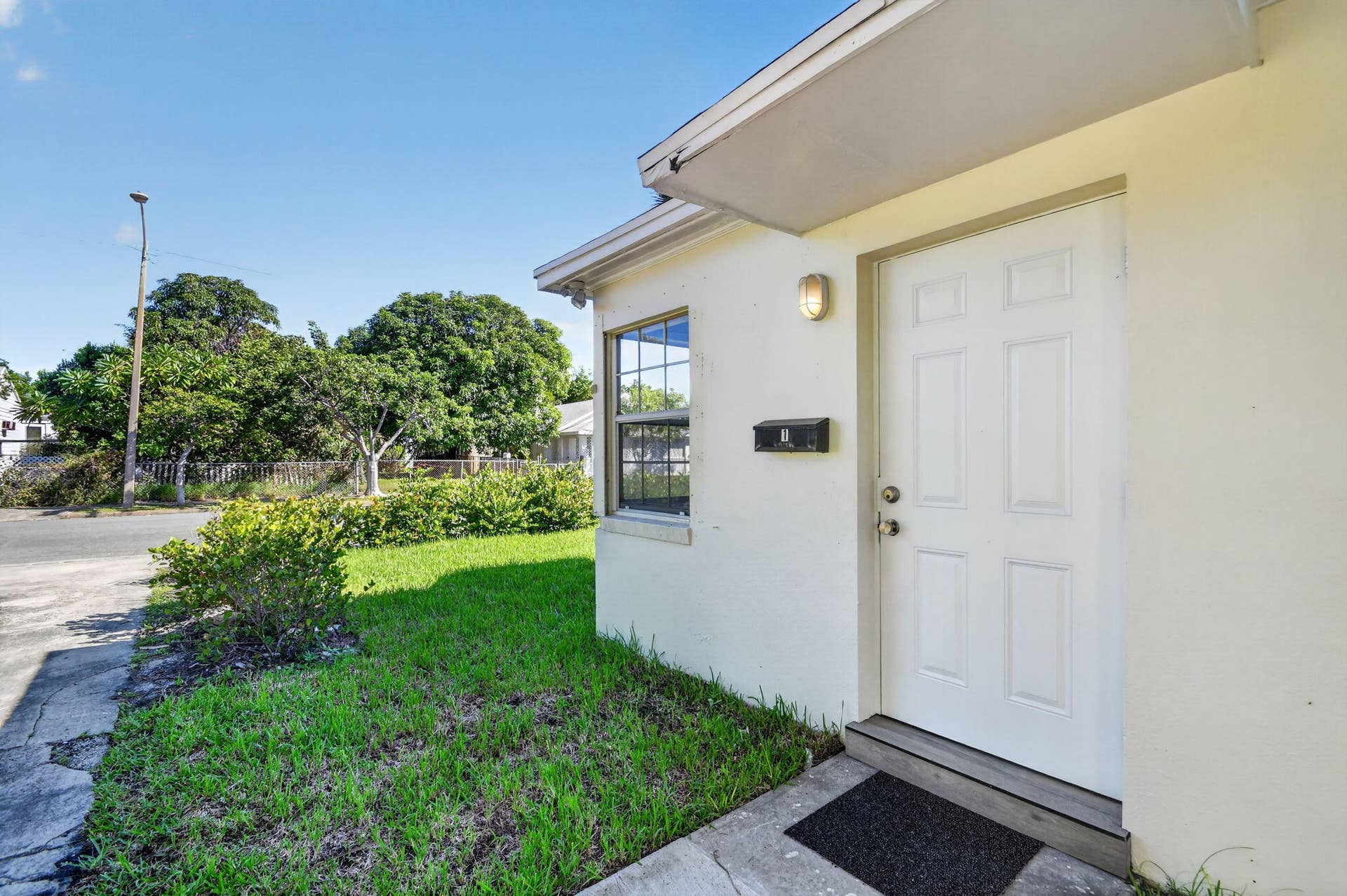 426 50th Street, #1, West Palm Beach, FL 33407 4-web-or-mls-DSC_5058