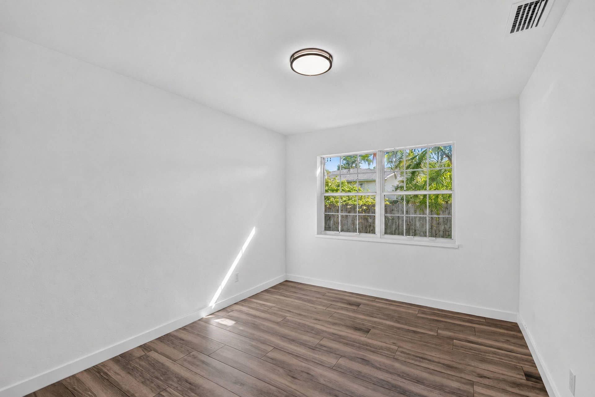426 50th Street, #2, West Palm Beach, FL 33407 24-web-or-mls-DSC_5173