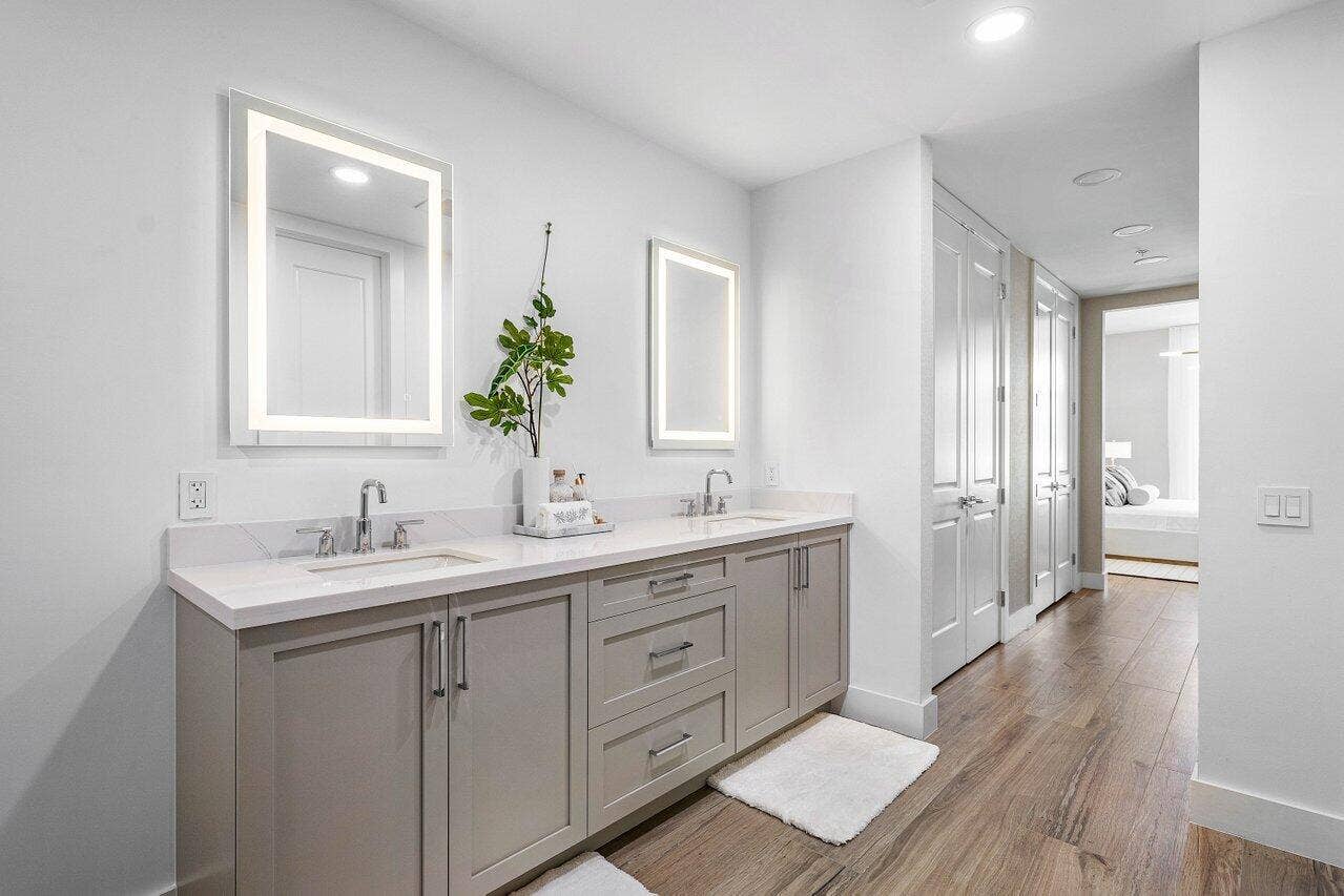 176 Lake Drive, #1102, Palm Beach Shores, FL 33404 026-184LakeDrive-PalmBeachShores-FL-3340
