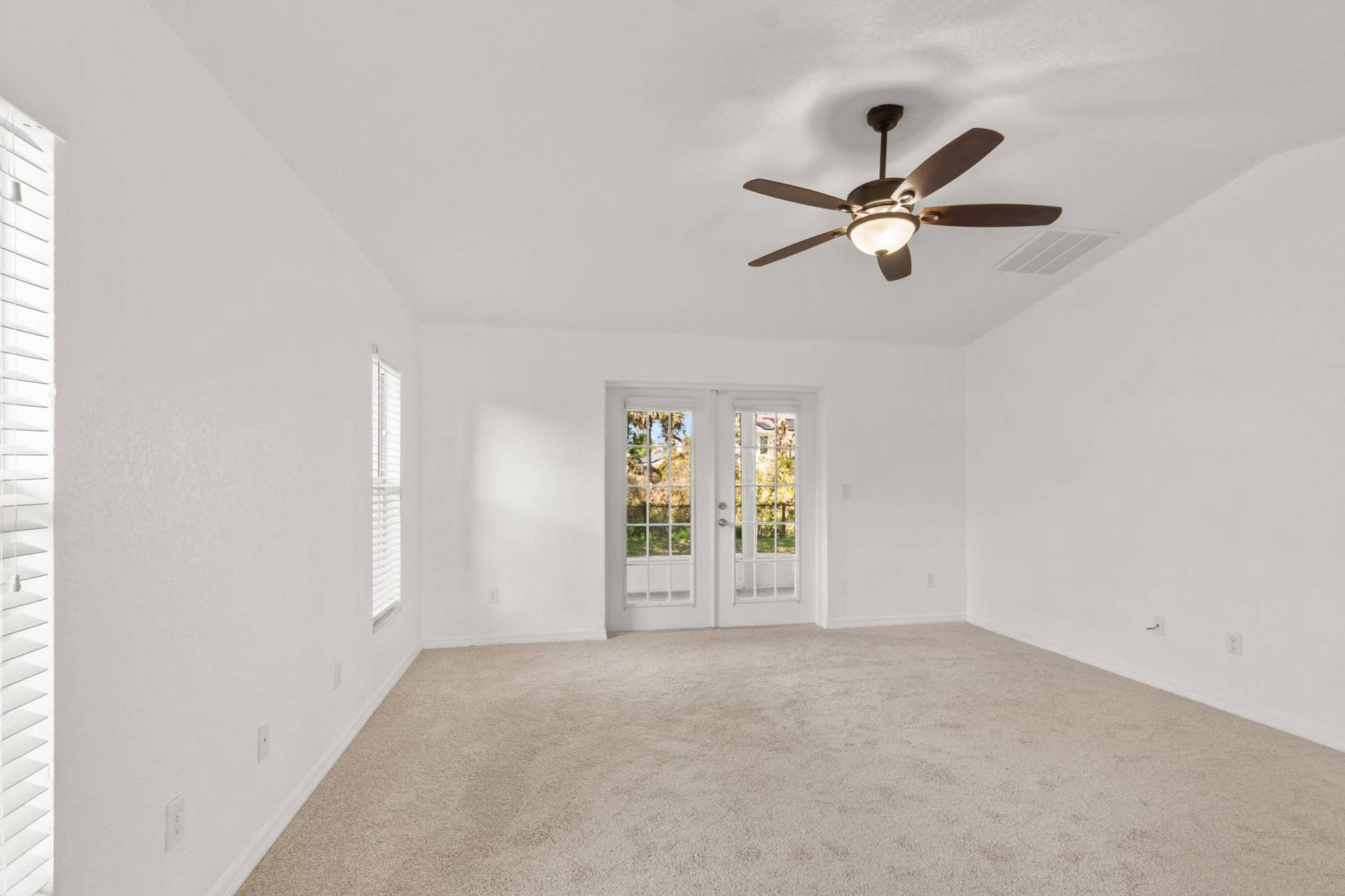 619 CARNIVAL Terrace, Sebastian, FL 32958 Image00027