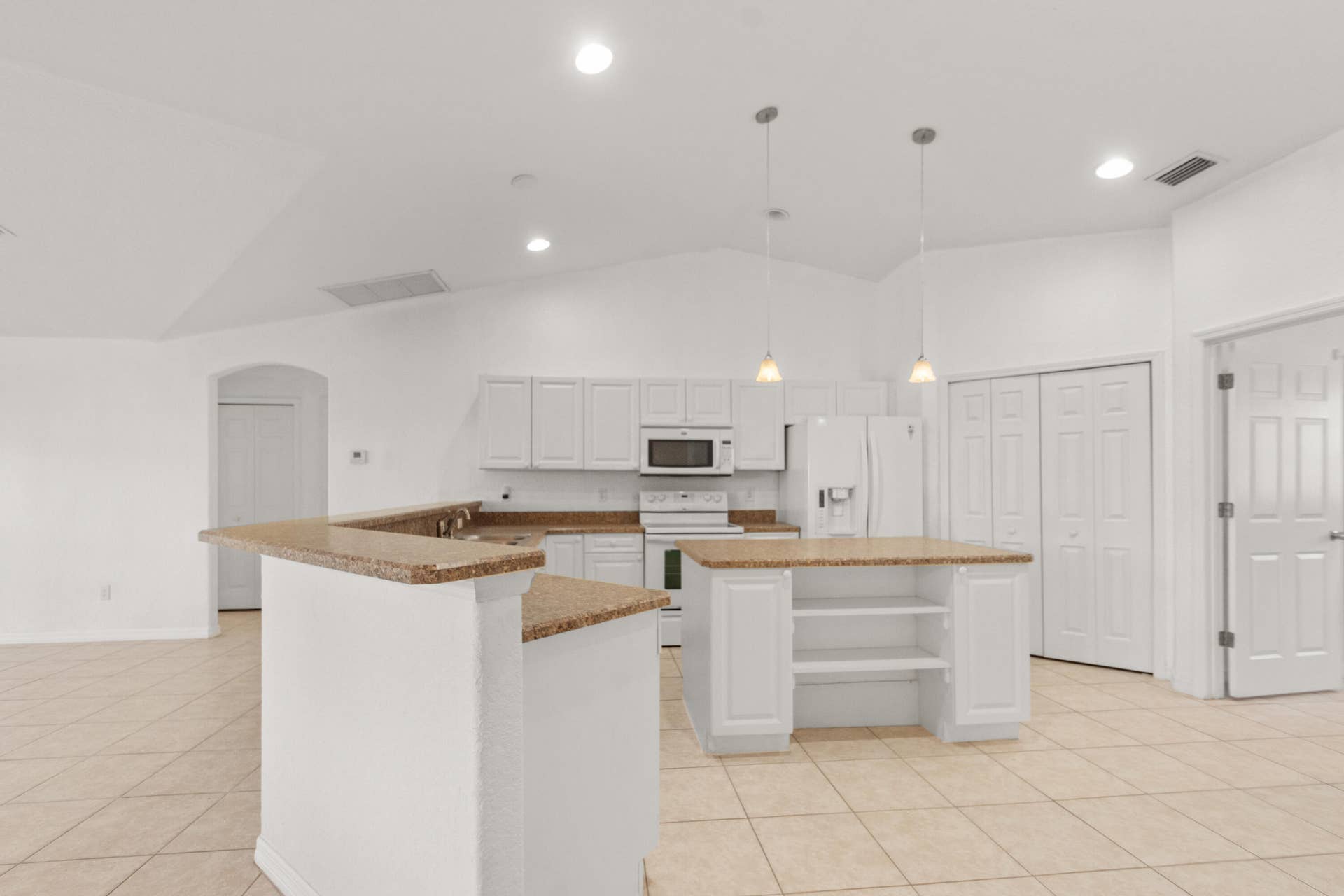 619 CARNIVAL Terrace, Sebastian, FL 32958 Image00013