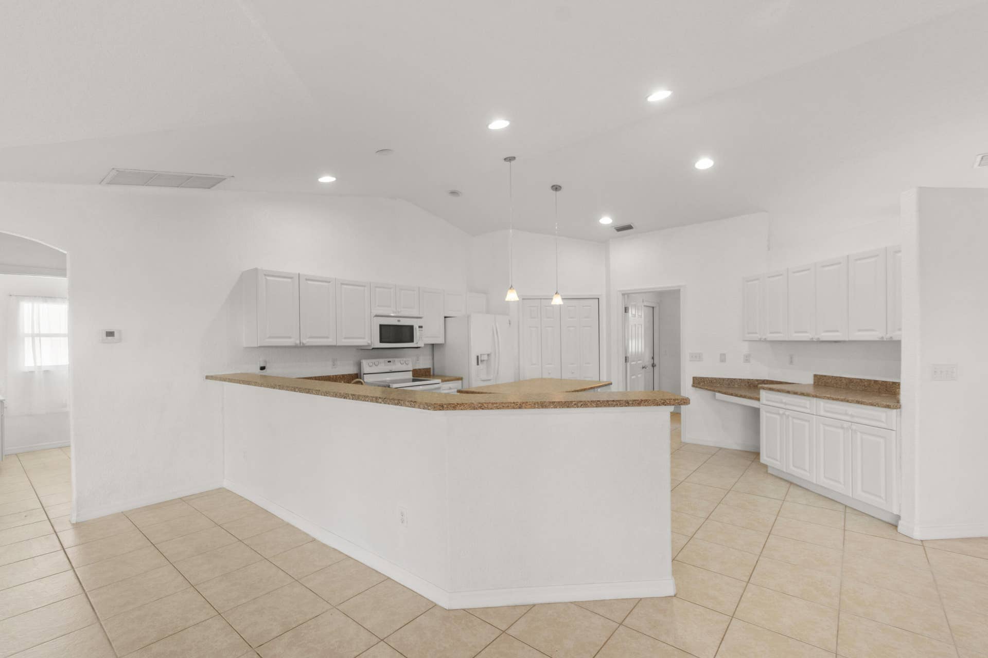 619 CARNIVAL Terrace, Sebastian, FL 32958 Image00015