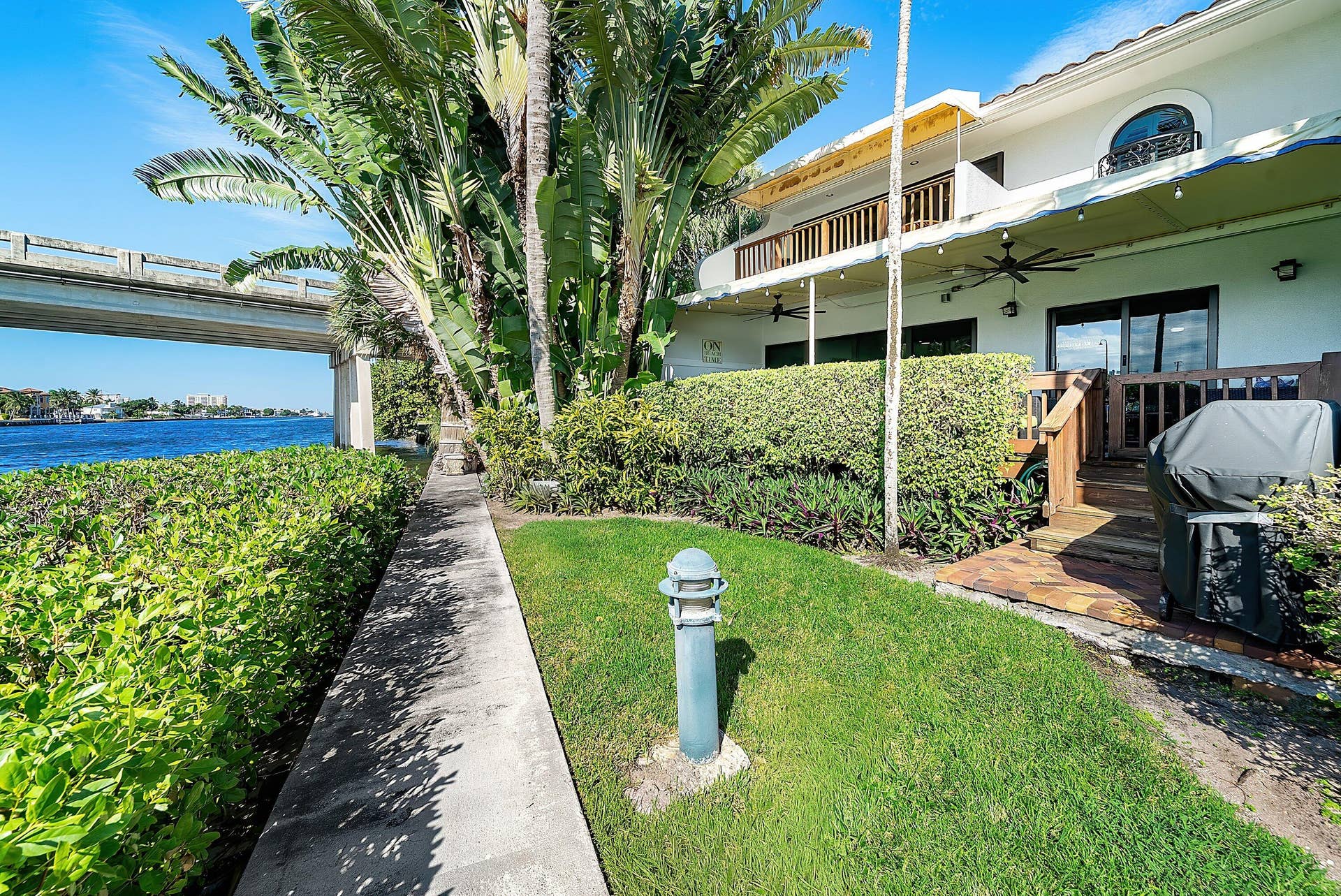 5598 N Ocean Boulevard, Ocean Ridge, FL 33435 048-5598NorthOceanBoulevard-44H-OceanRid