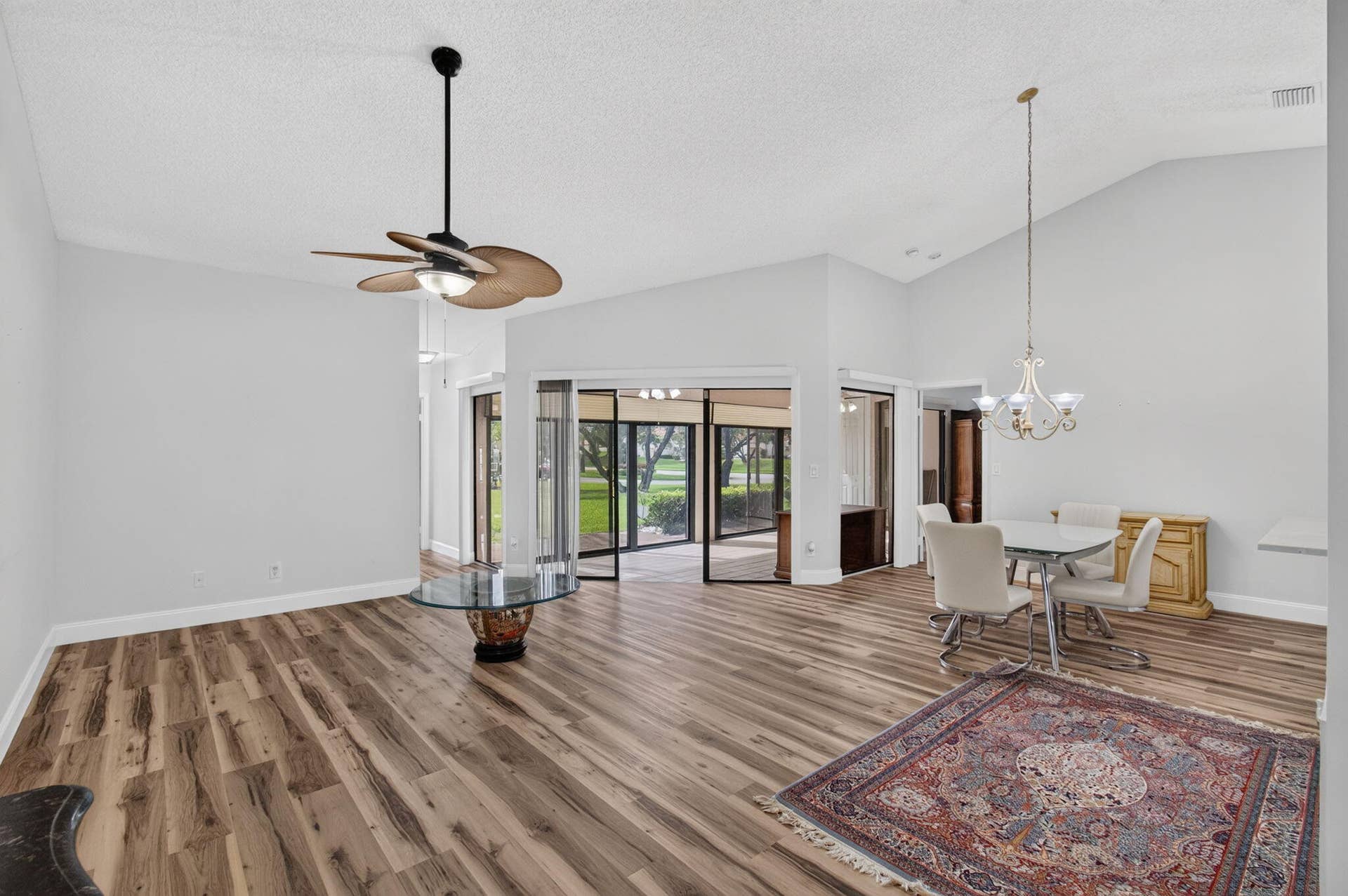 5887 PARKWALK Circle W, Boynton Beach, FL 33472 LIVING/DINING