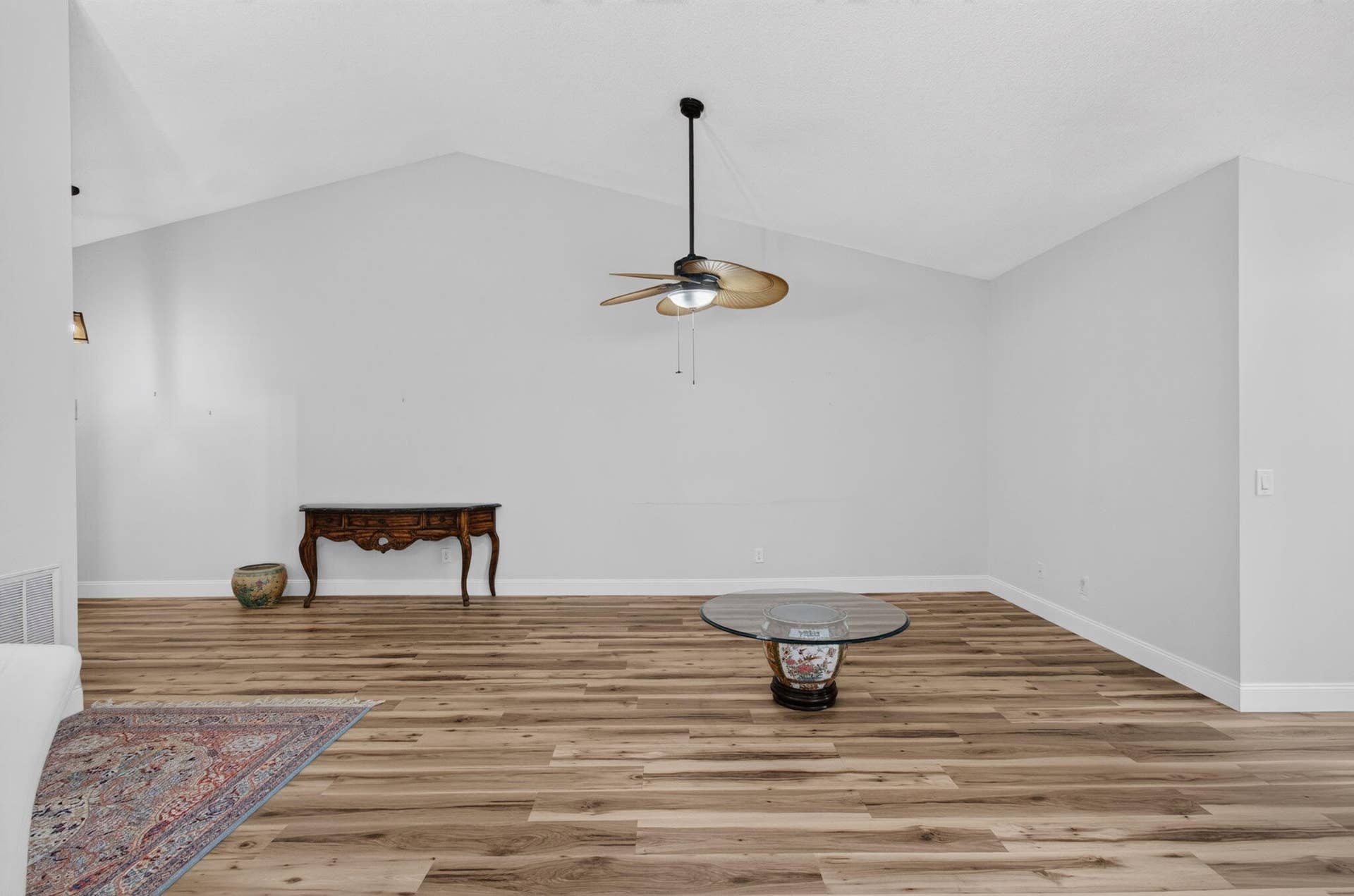 5887 PARKWALK Circle W, Boynton Beach, FL 33472 LIVING ROOM