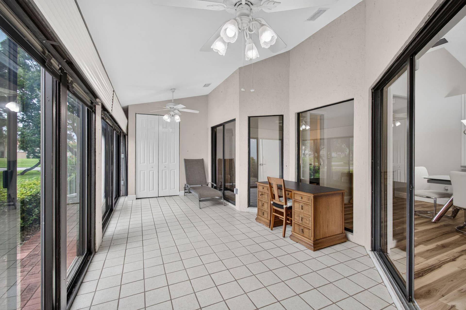 5887 PARKWALK Circle W, Boynton Beach, FL 33472 LANAI