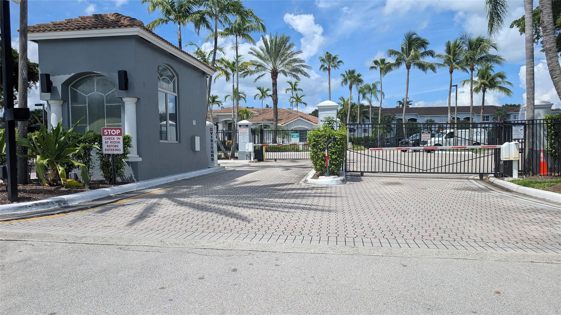 La Via Entrance Gate