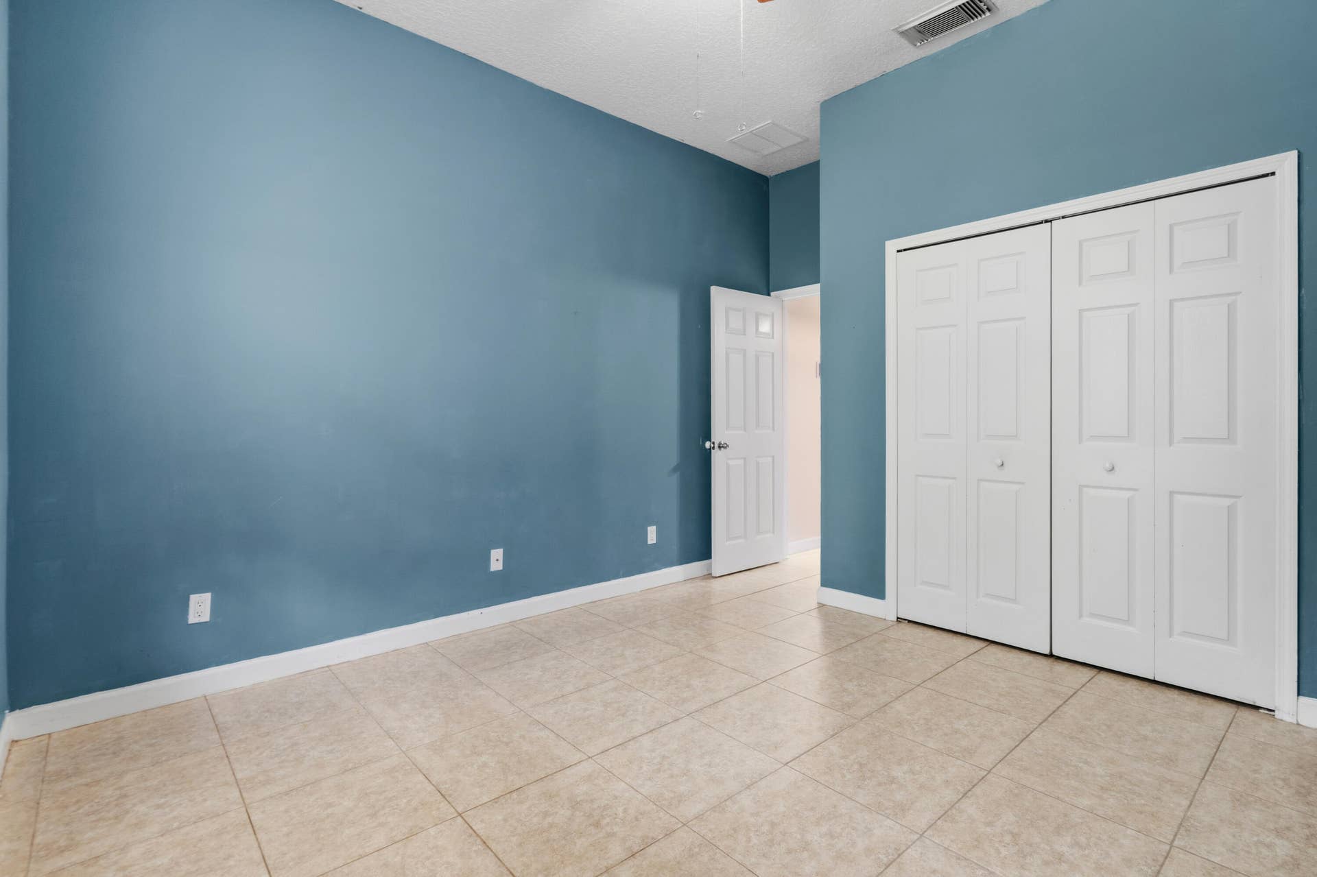 808 SW MUNJACK Circle, Port St Lucie, FL 34986 DSC01947