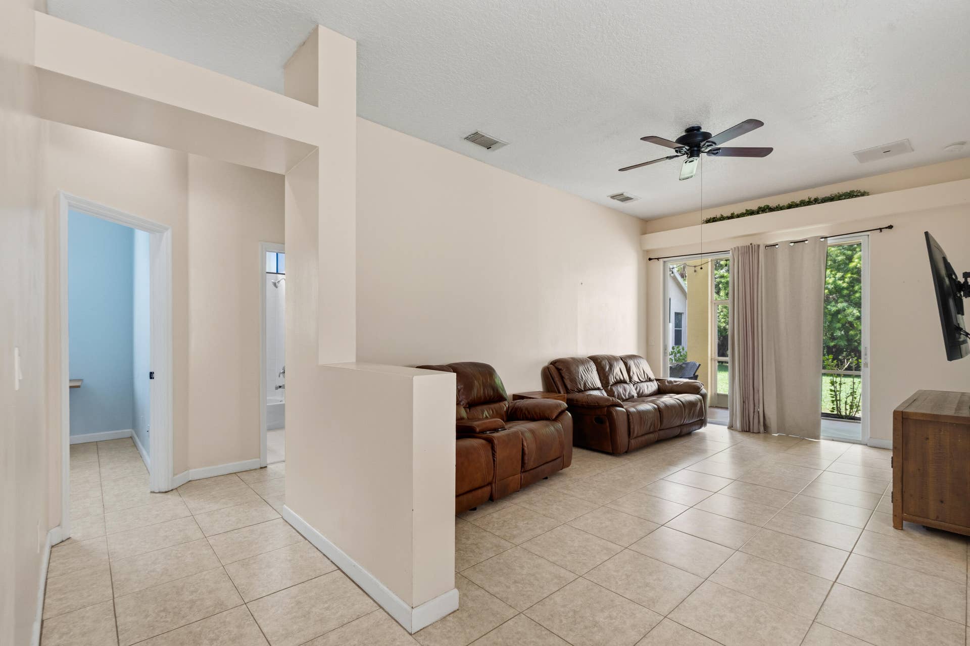 808 SW MUNJACK Circle, Port St Lucie, FL 34986 DSC02022
