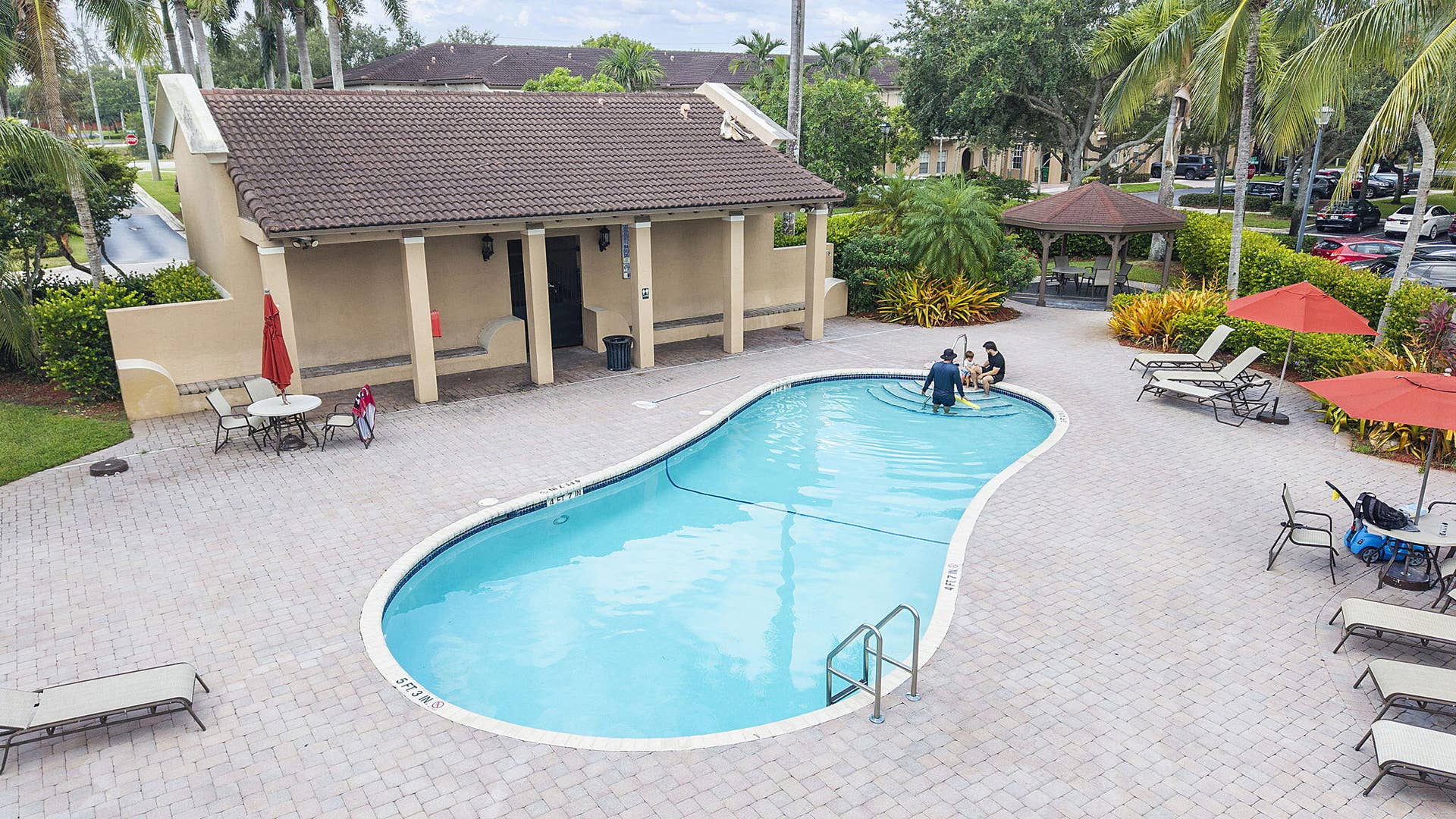 4414 MORGAN Lane, Davie, FL 33328 8-web-or-mls-DJI_20260726113356_0208_D