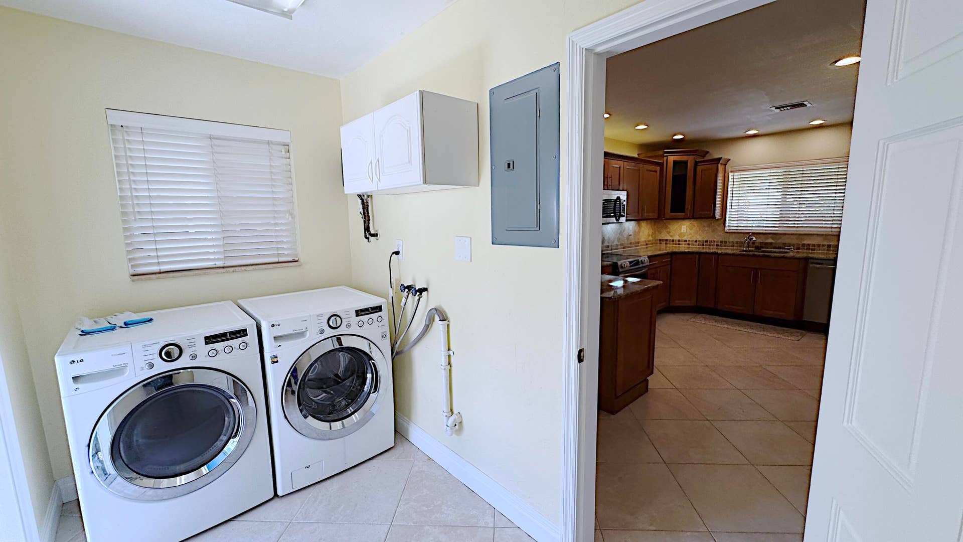 222 SE 2ND Terrace, Dania Beach, FL 33004 IMG_8154