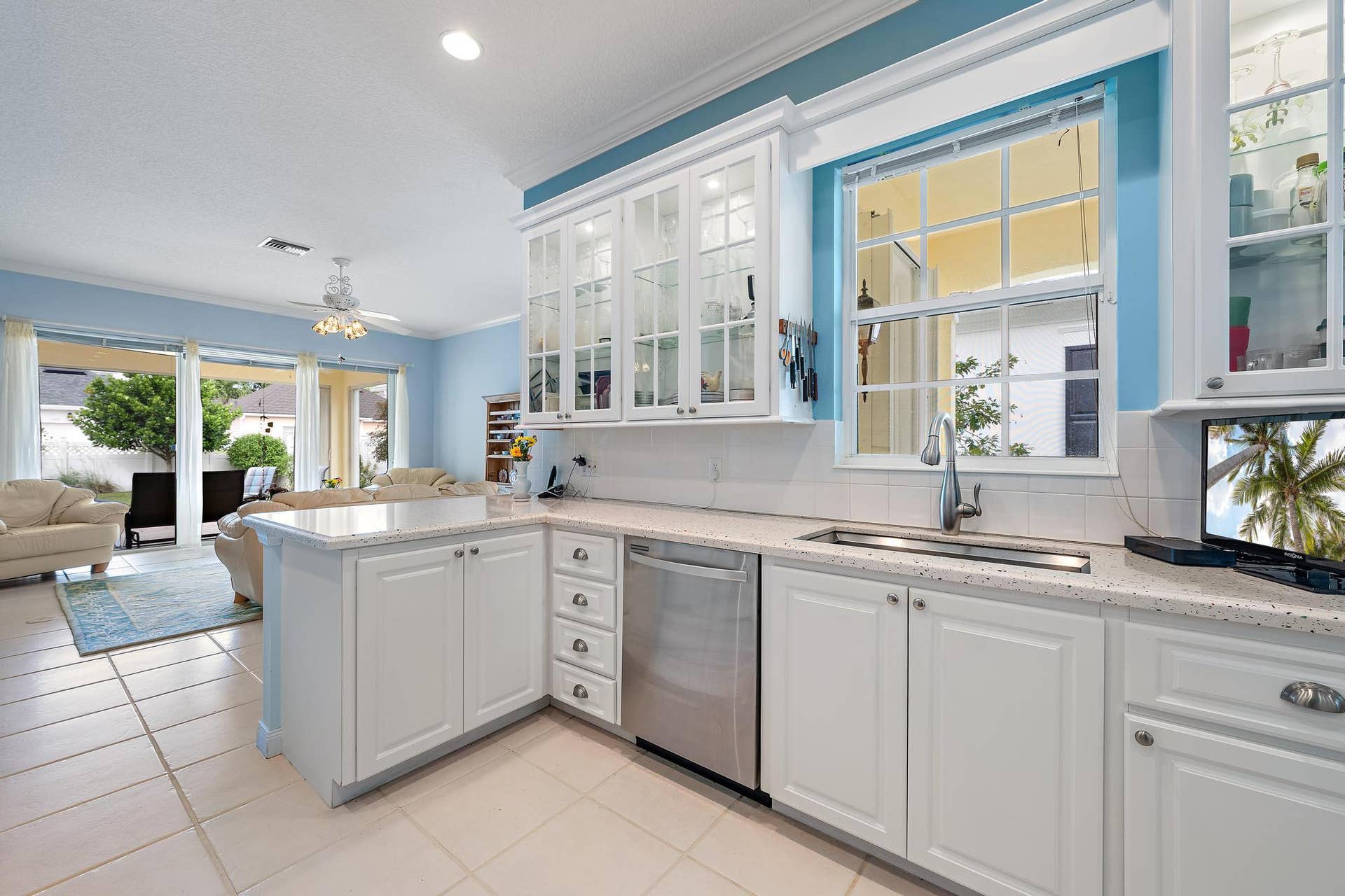 244 HONEYSUCKLE Drive, Jupiter, FL 33458 244 Honeysuckle Dr-4