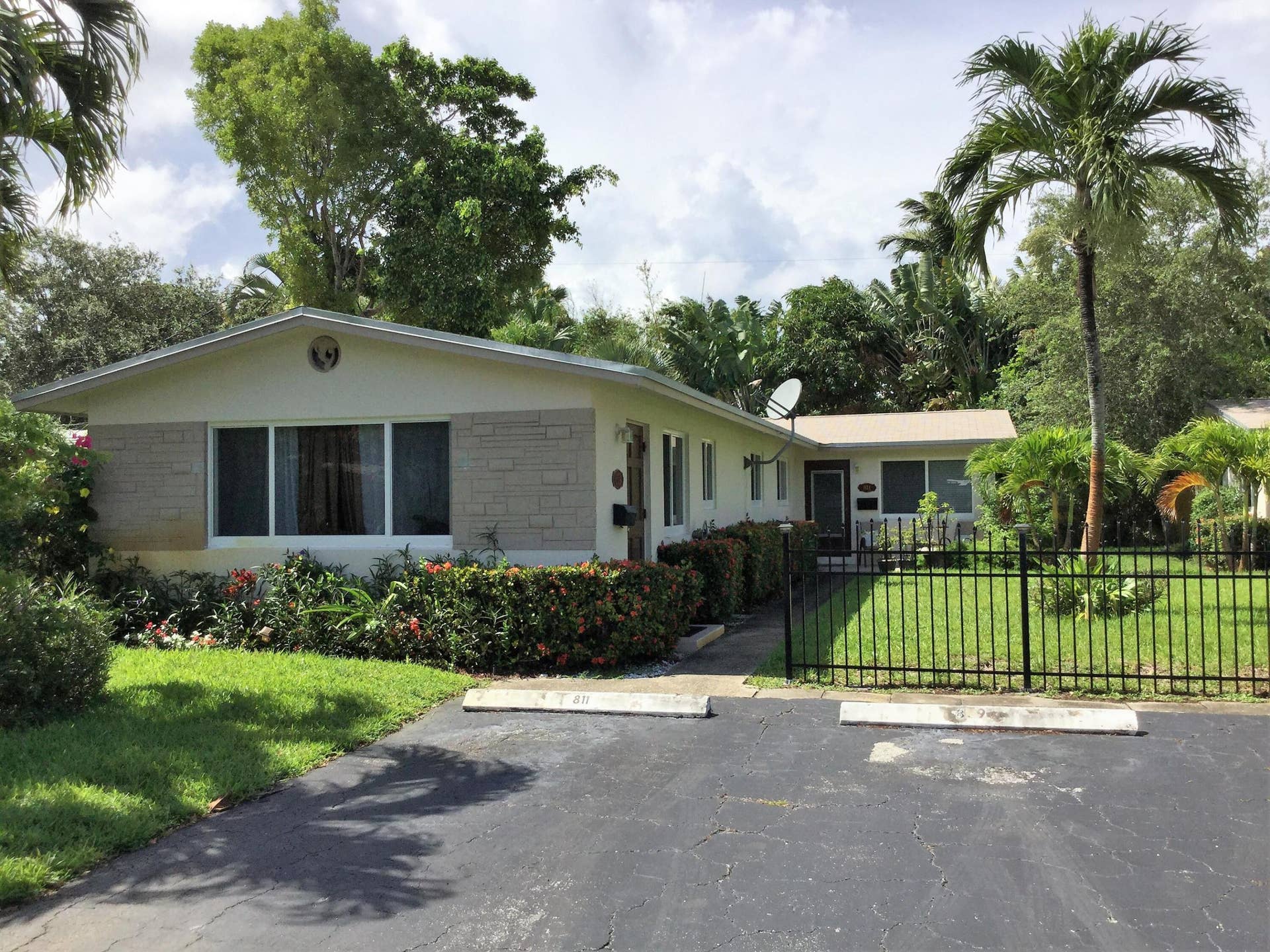 809 NE 16TH Street, Fort Lauderdale, Fort Lauderdale, FL 33304 IMG_7583