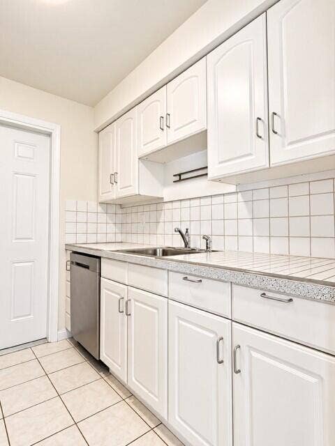 809 NE 16TH Street, Fort Lauderdale, Fort Lauderdale, FL 33304 32656EAD-152E-4320-B61E-0552094892E9