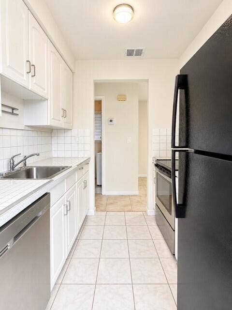 809 NE 16TH Street, Fort Lauderdale, Fort Lauderdale, FL 33304 DB3FF230-2777-4865-837D-C57970998F84