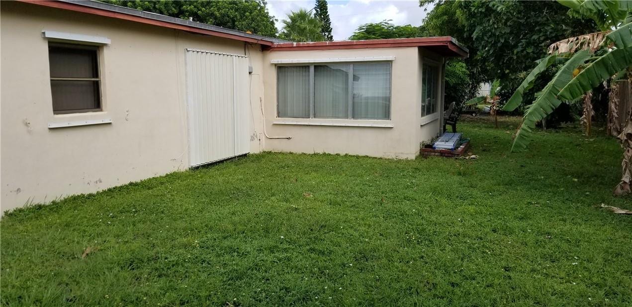2448 NE 13TH Avenue, Pompano Beach, FL 33064 REAR YARD 2