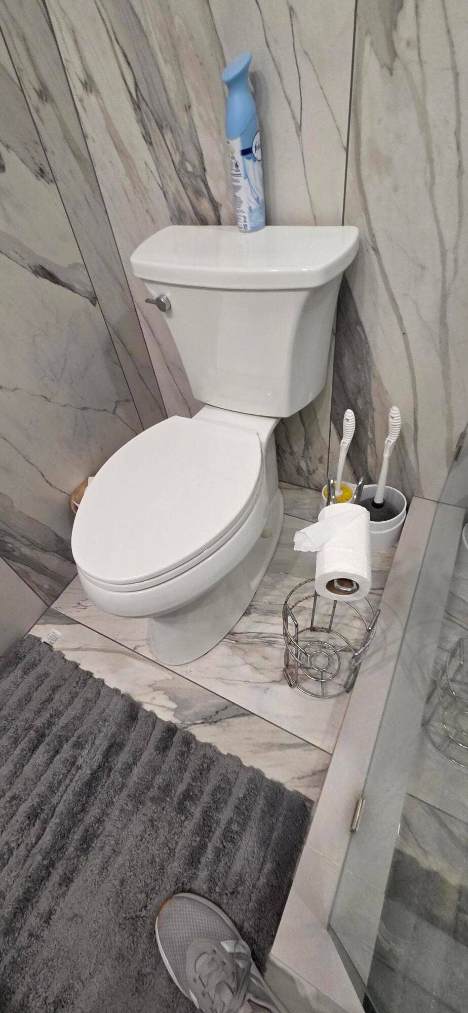 2448 NE 13TH Avenue, Pompano Beach, FL 33064 2ND BATH TOILET