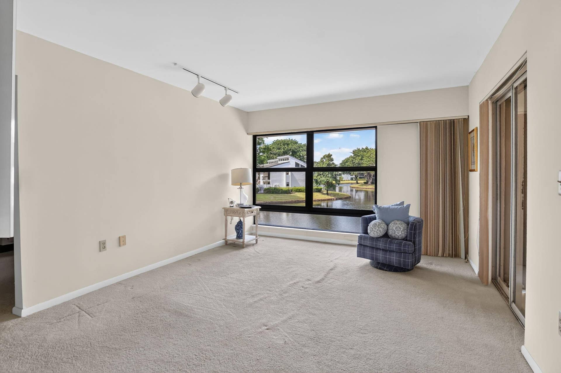 6800 Willow Wood Drive, #906, Boca Raton, FL 33434 23-web-or-mls-DSC_5975