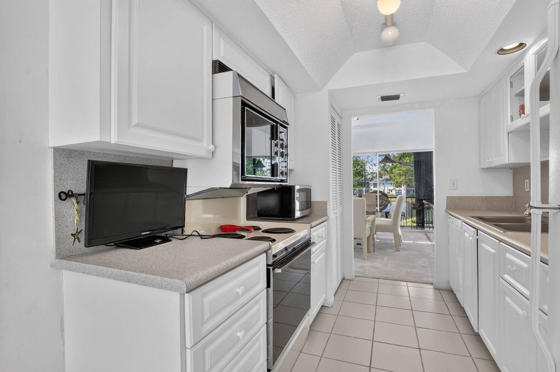 6800 Willow Wood Drive, #906, Boca Raton, FL 33434 15-web-or-mls-DSC_5894