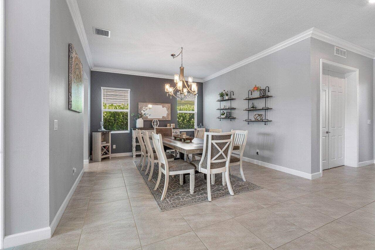 Formal Dining
