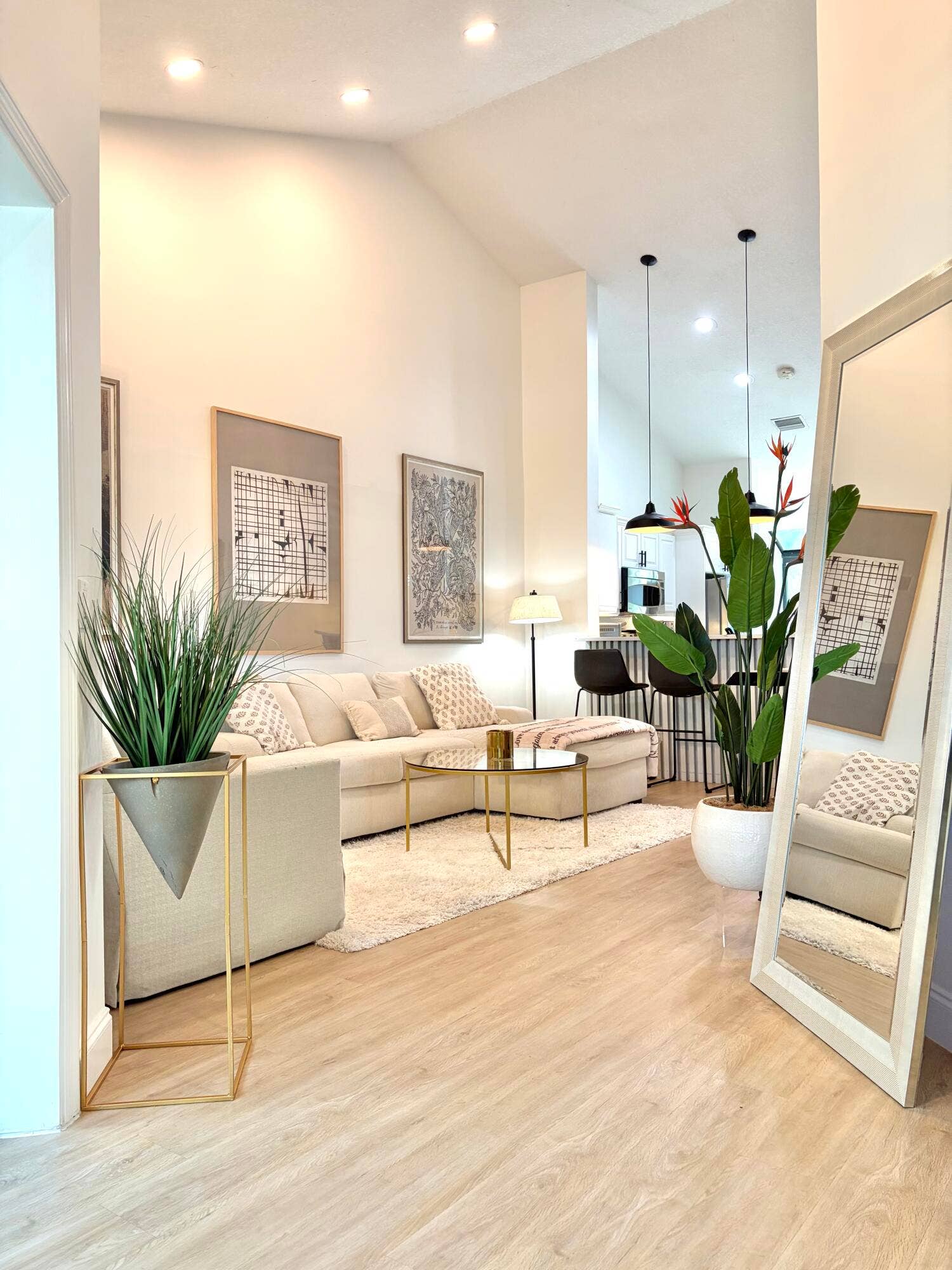 202 SEA OATS Drive E, #E, Juno Beach, Juno Beach, FL 33408 LIVING ROOM NEAR OFC BRIGHTEST