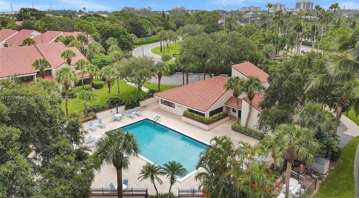202 SEA OATS Drive E, #E, Juno Beach, Juno Beach, FL 33408 JUNO POOL