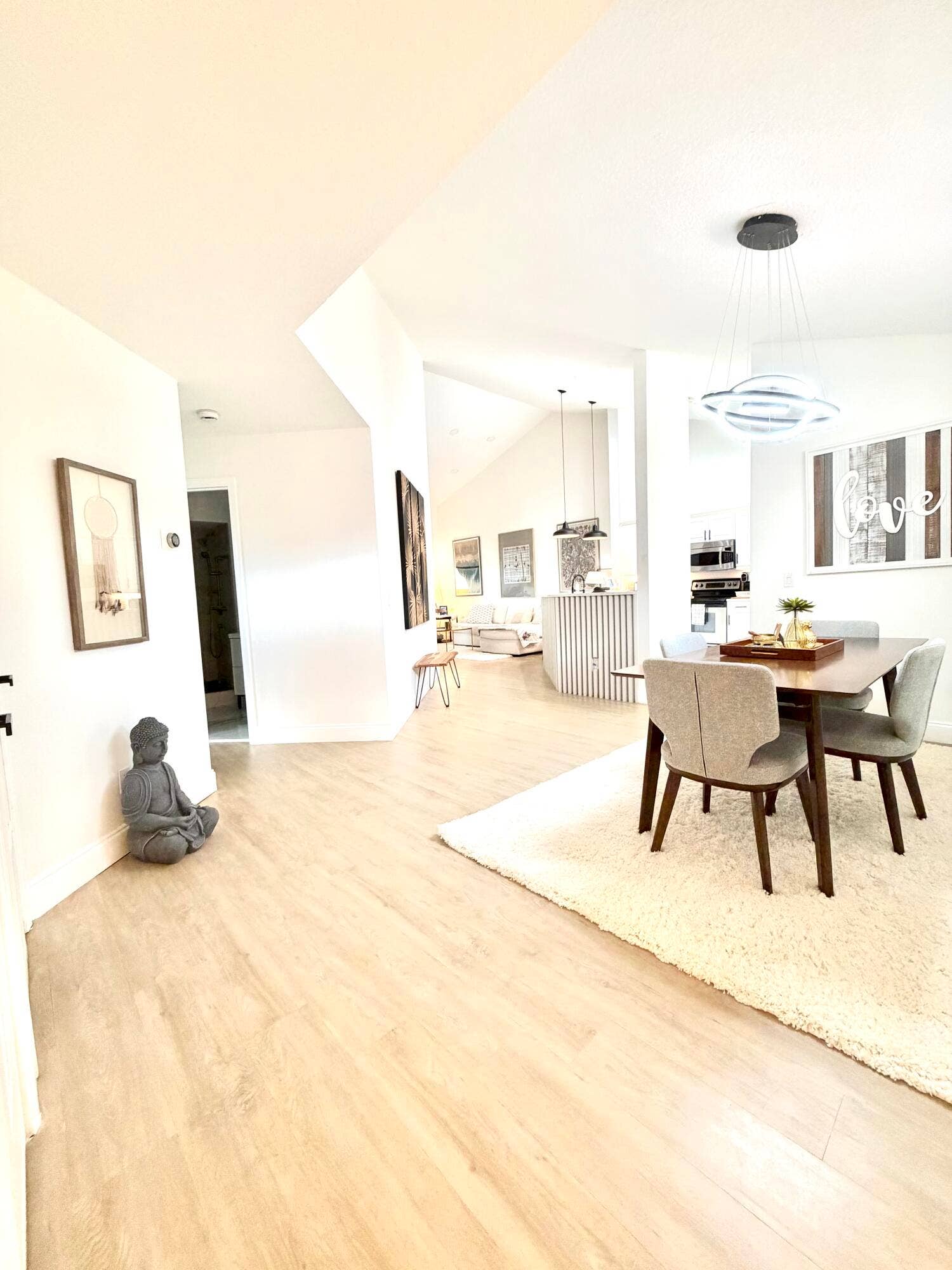 202 SEA OATS Drive E, #E, Juno Beach, Juno Beach, FL 33408 JUNO DINING ROOM EXTRA BIGHT