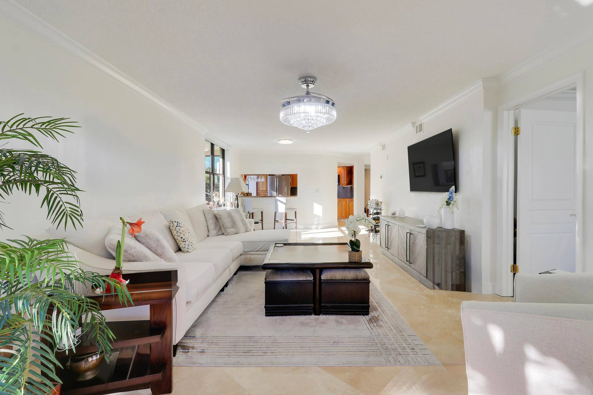 235 Bay Colony Drive N, Juno Beach, FL 33408 Living Room