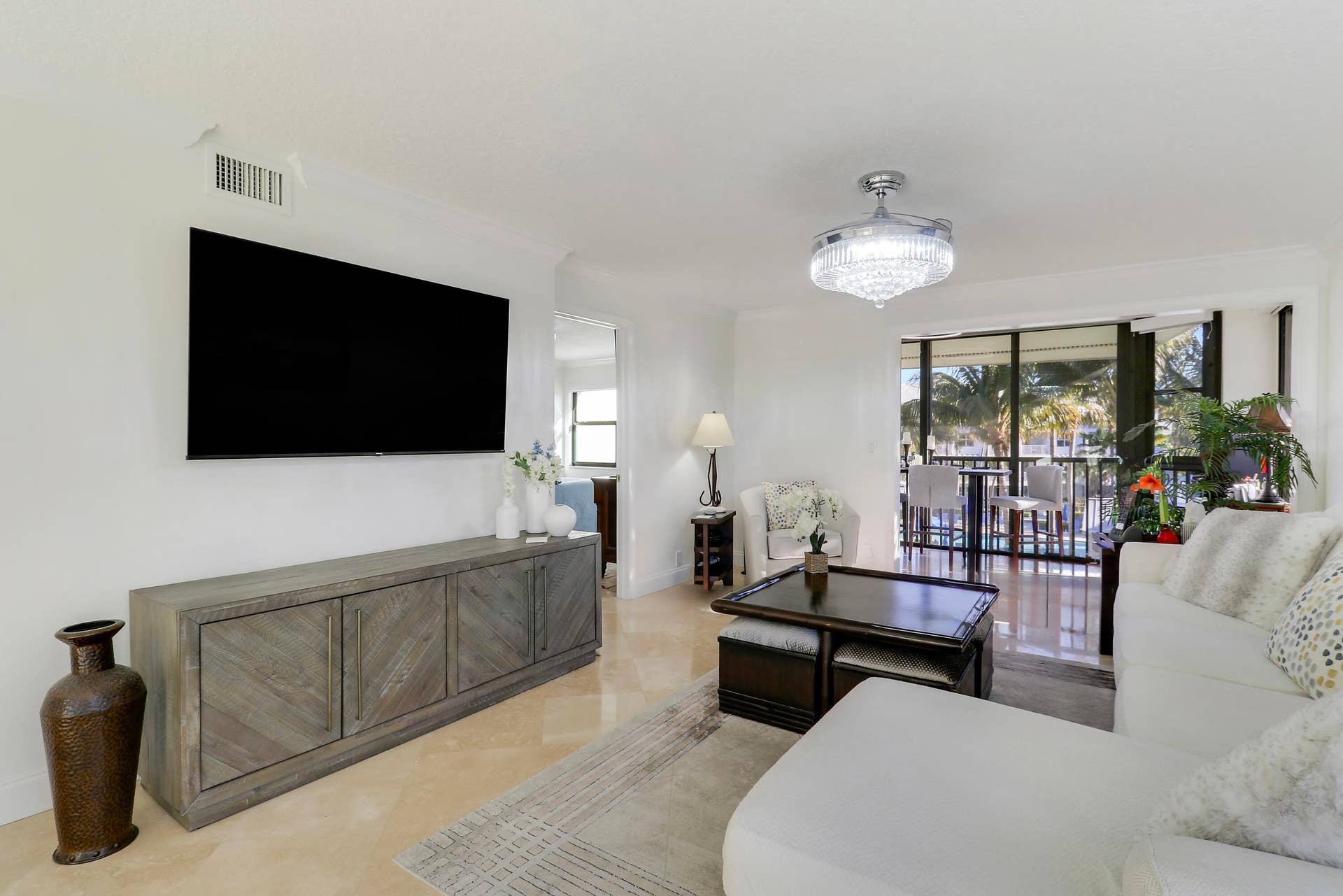 235 Bay Colony Drive N, Juno Beach, FL 33408 living room