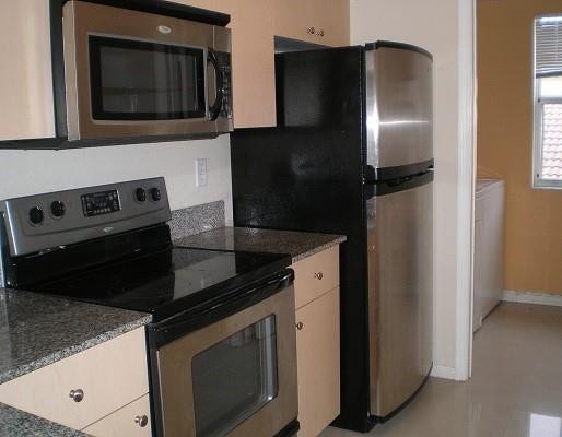 2544 CENTERGATE Drive, #202, Miramar, Miramar, FL 33025 Photo 5