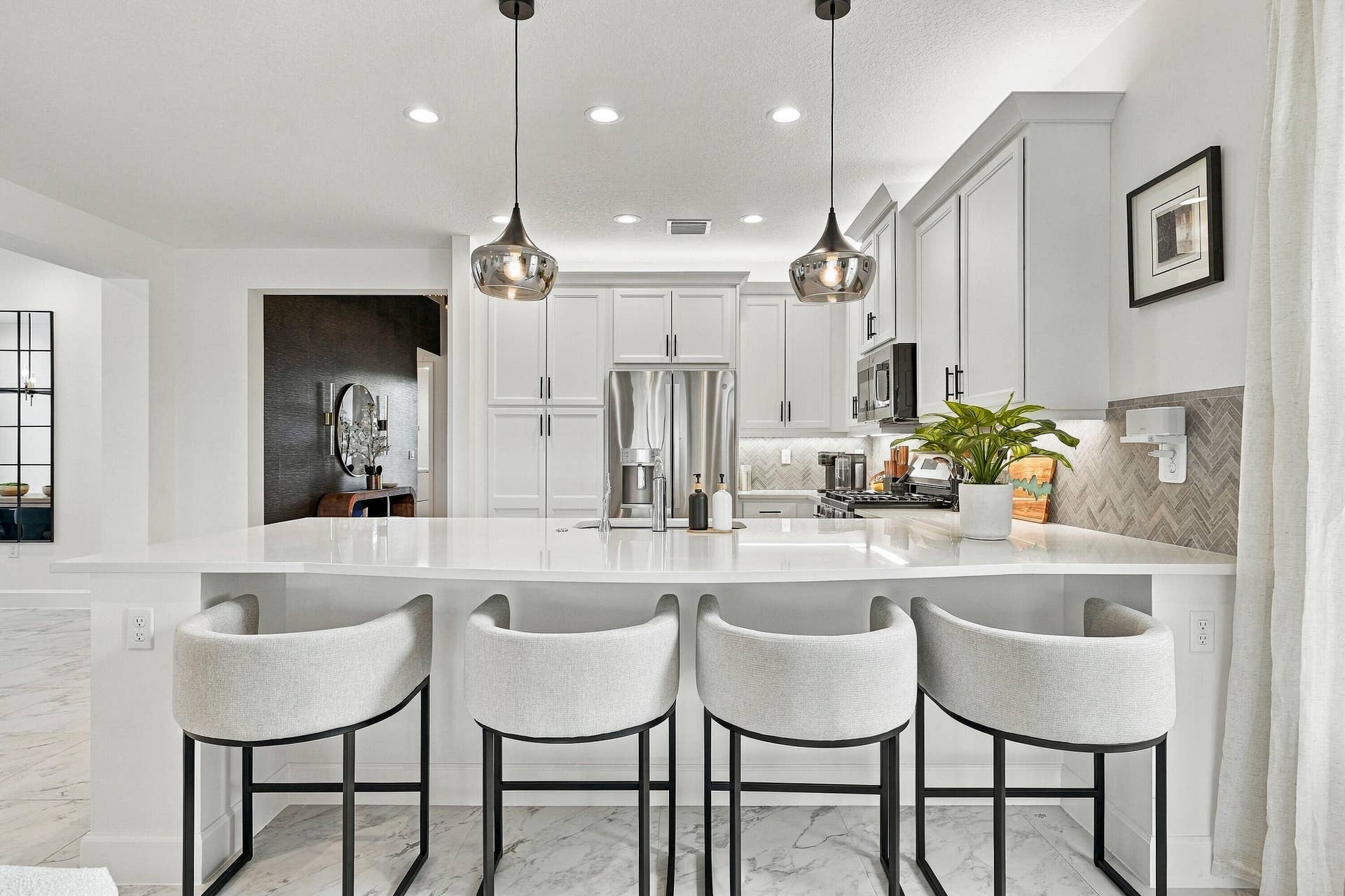 12520 SW Briny Bay Drive, Port St Lucie, FL 34987 Kitchen Island with barstools