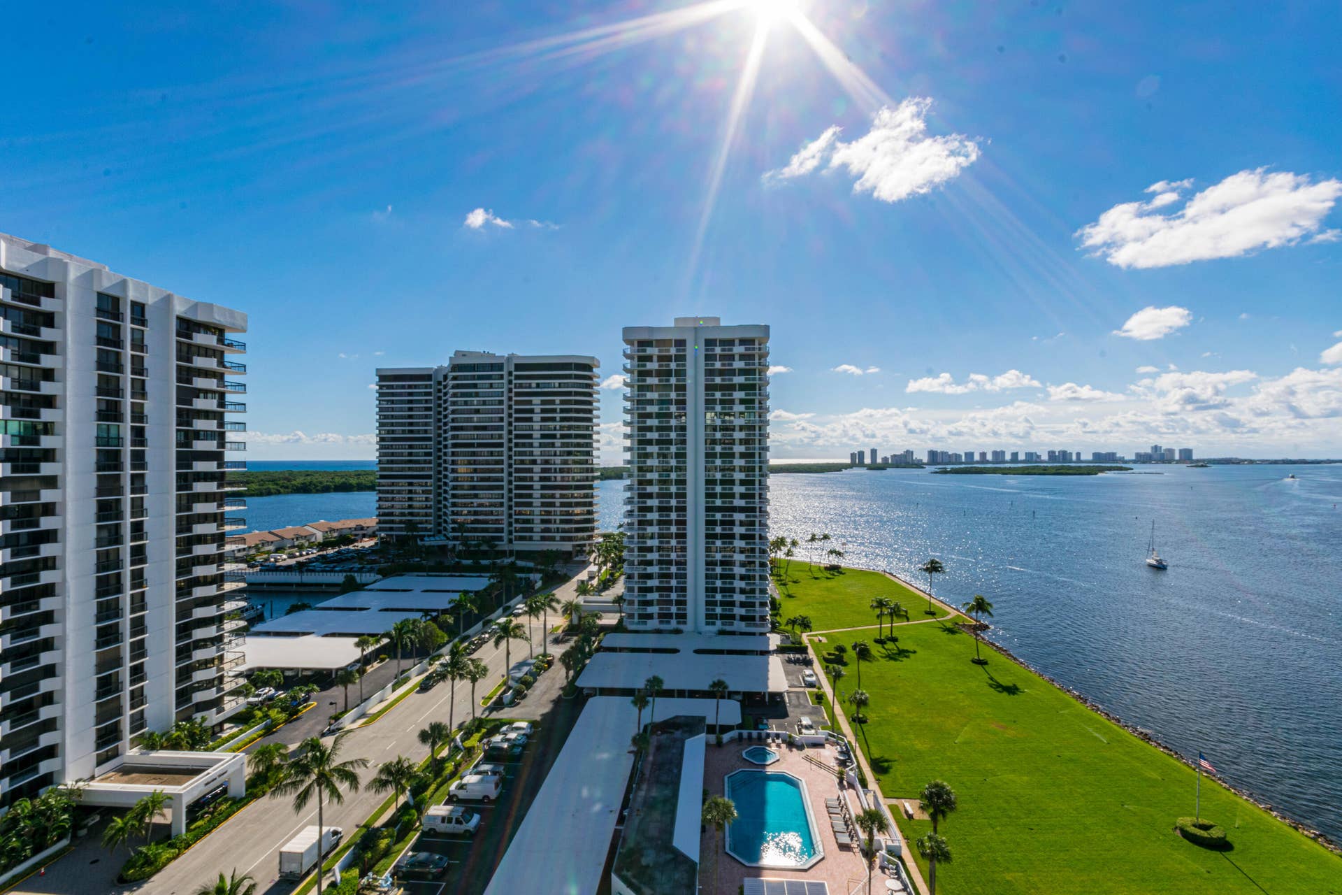 123 Lakeshore Drive, #1543, North Palm Beach, FL 33408 Pool View
