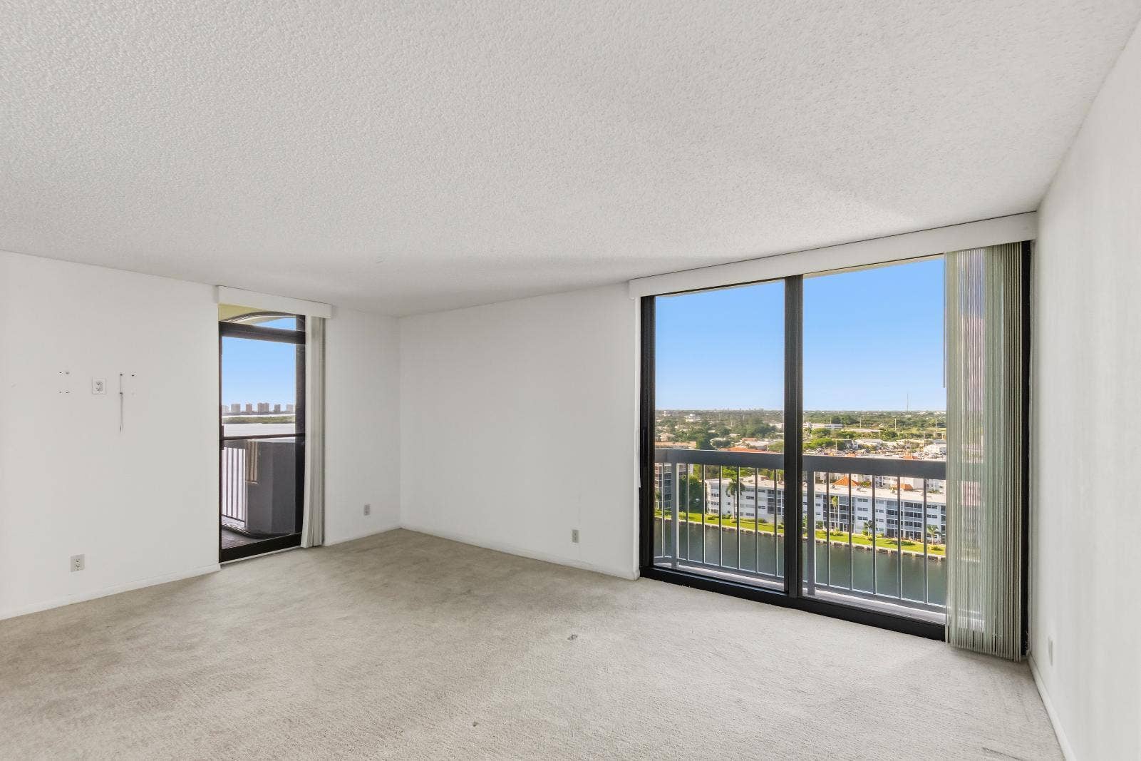123 Lakeshore Drive, #1543, North Palm Beach, FL 33408 Primary Bedroom