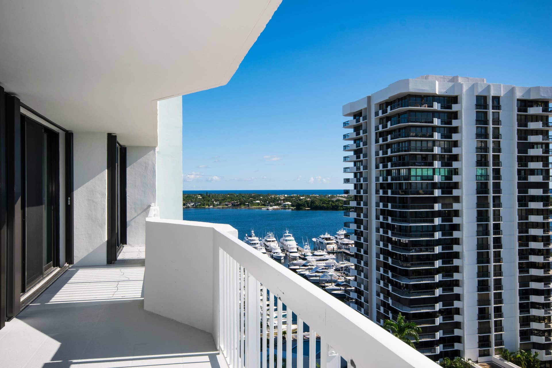 123 Lakeshore Drive, #1543, North Palm Beach, FL 33408 Ocean and Marina View