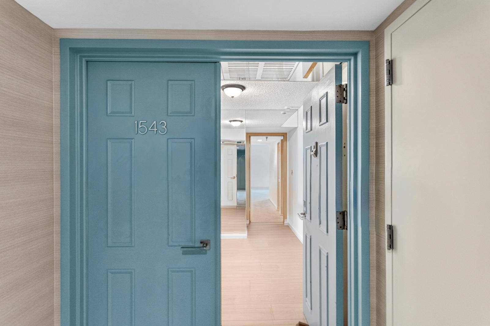 123 Lakeshore Drive, #1543, North Palm Beach, FL 33408 Entry